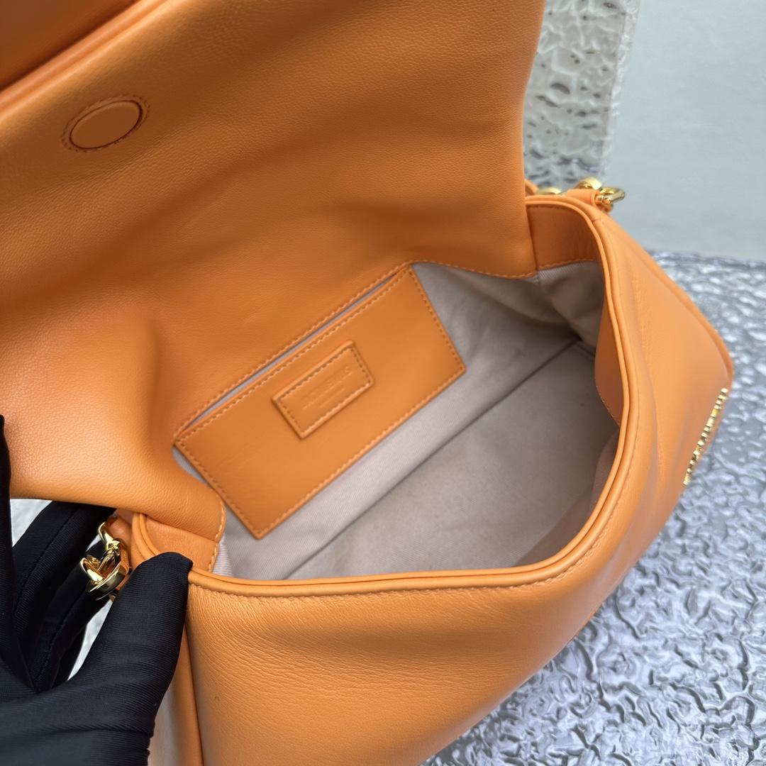Jacquemus Le Bambimou Puffed Flap Bag - 