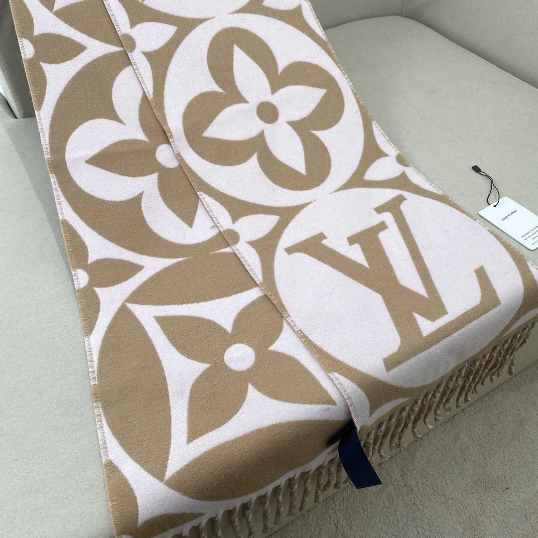 Louis Vuitton LV Medallion Scarf - PerfectKickZ