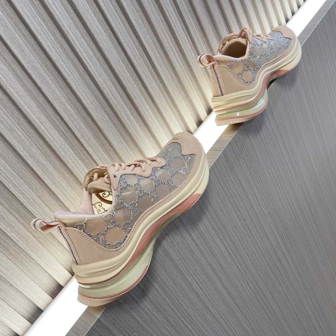 Gucci Women's Run Sneaker - PerfectKickZ