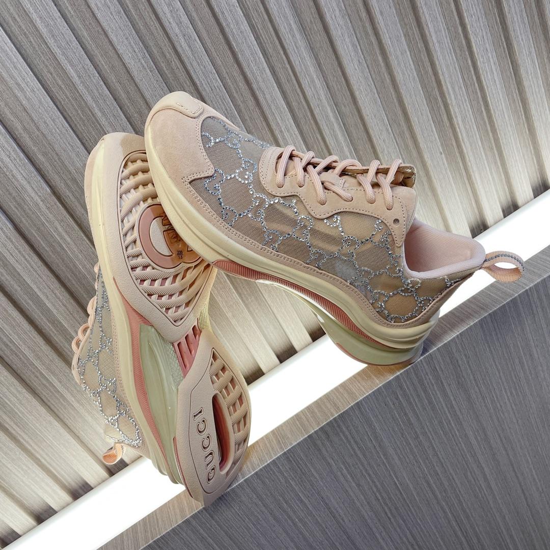 Gucci Women's Run Sneaker - 