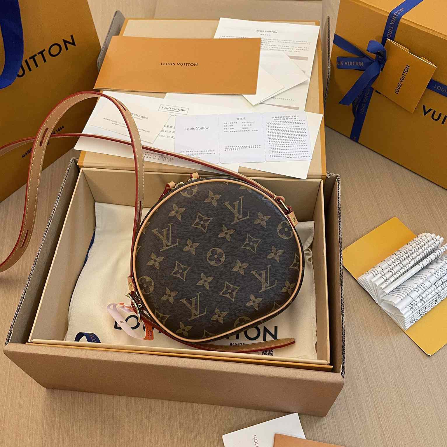 Louis Vuitton Boite Chapeau Souple PM (17x18x7cm)  M45578 - PerfectKickZ