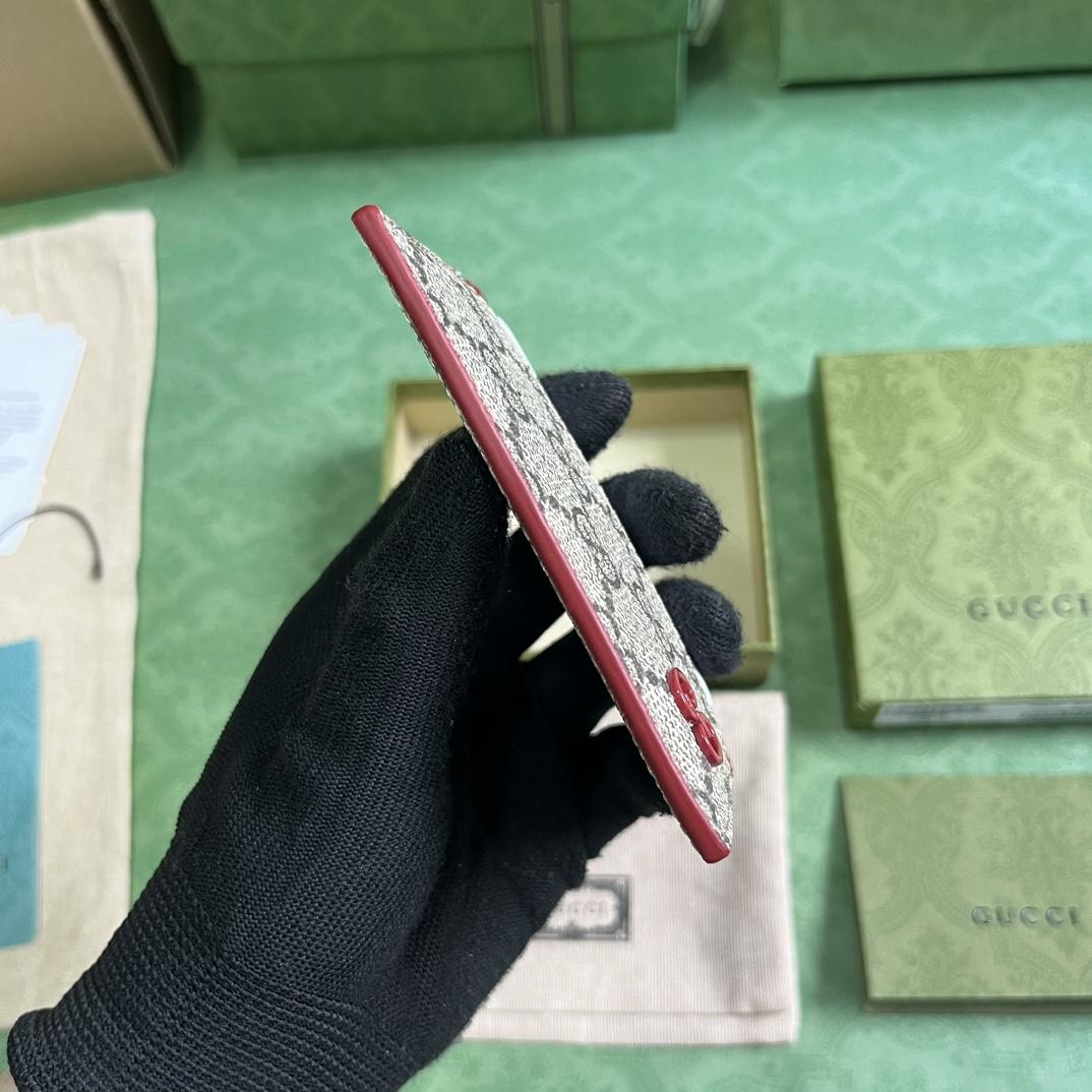 Gucci Card Case With GG Detail - PerfectKickZ