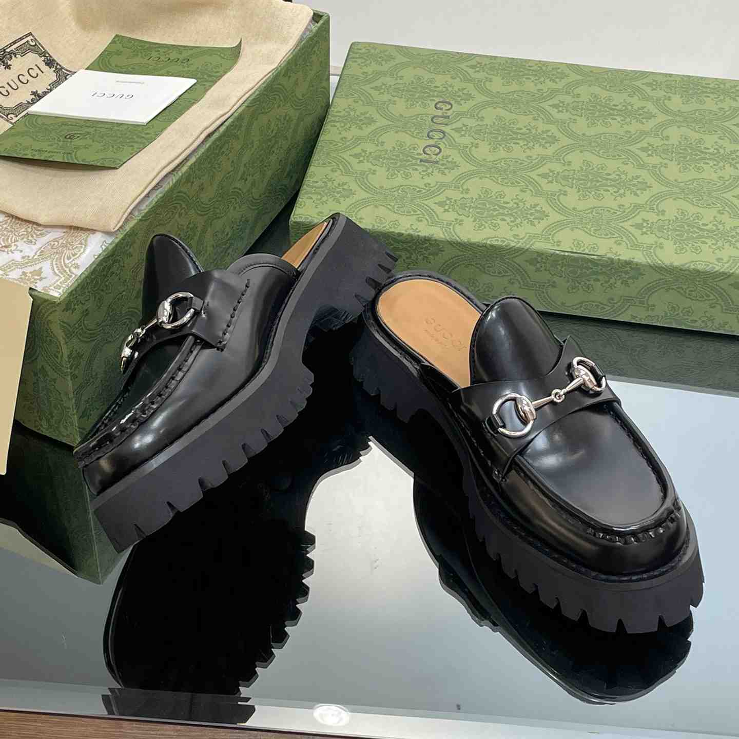 Gucci Women's Mule With Horsebit - PerfectKickZ