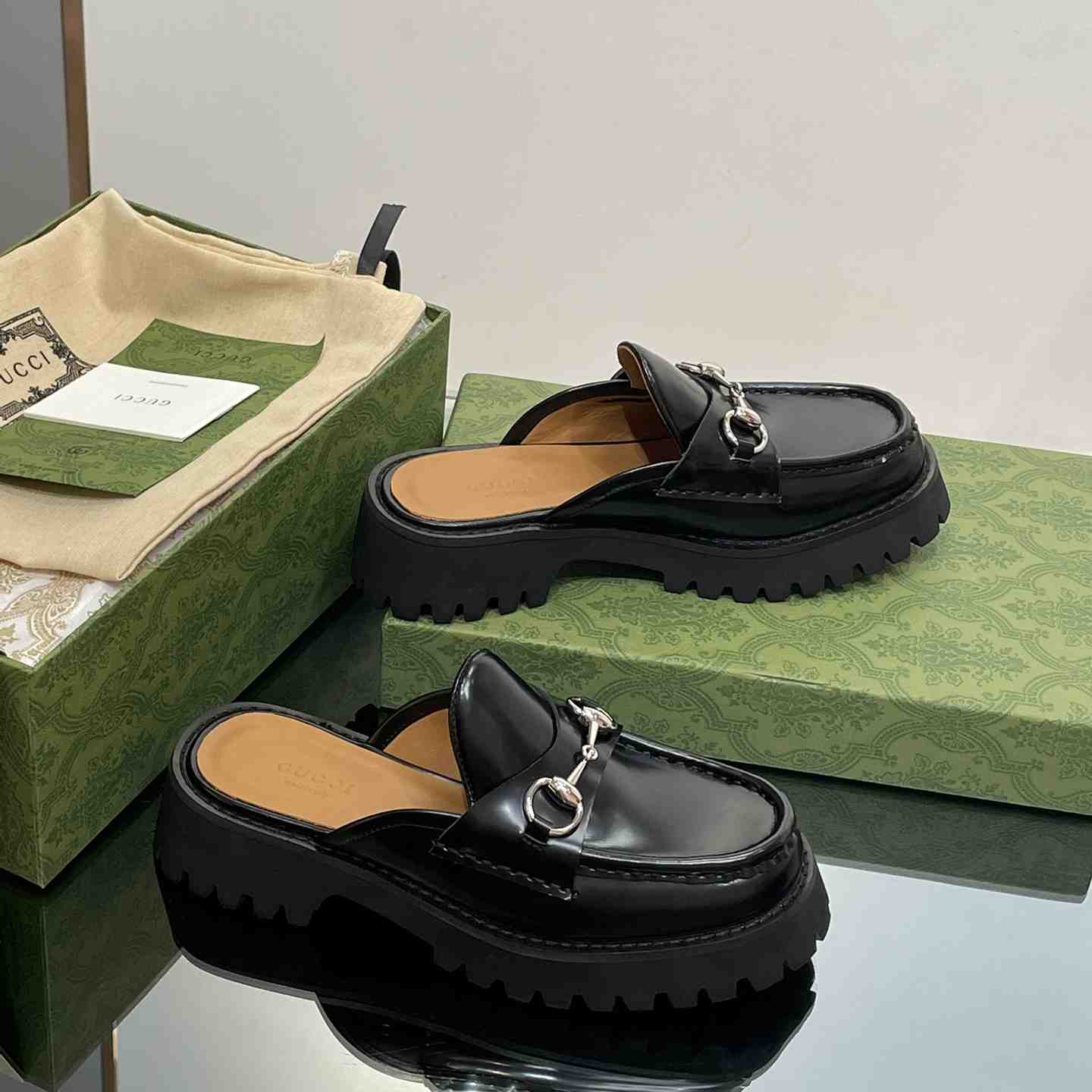 Gucci Women's Mule With Horsebit - PerfectKickZ