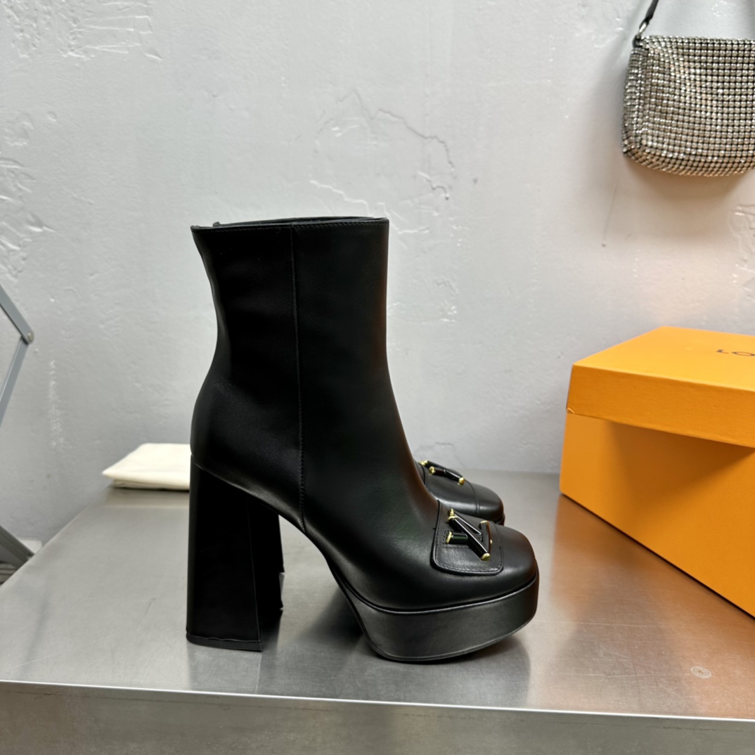 Louis Vuitton Shake Ankle Boot - PerfectKickZ