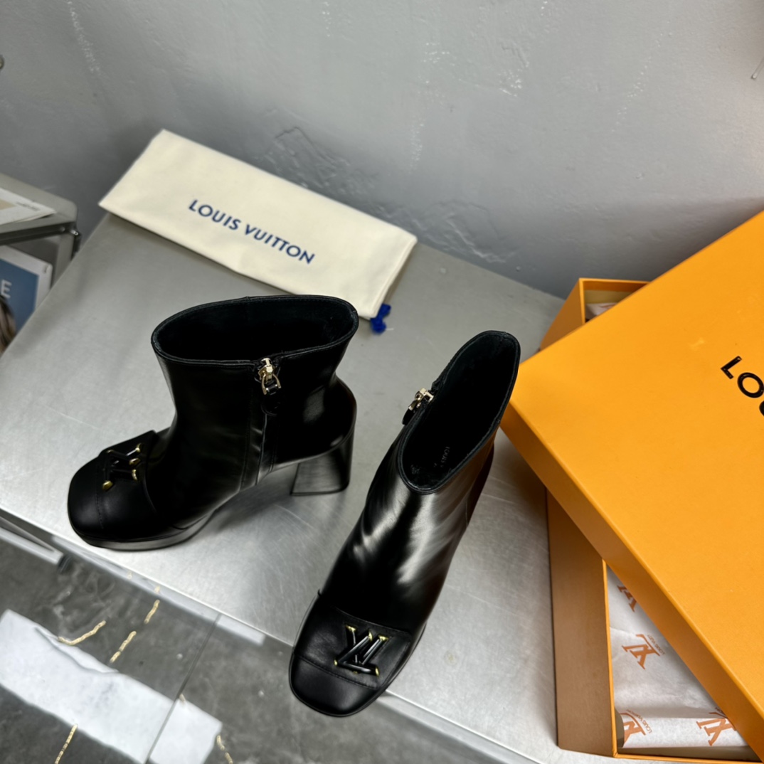 Louis Vuitton Shake Ankle Boot - PerfectKickZ