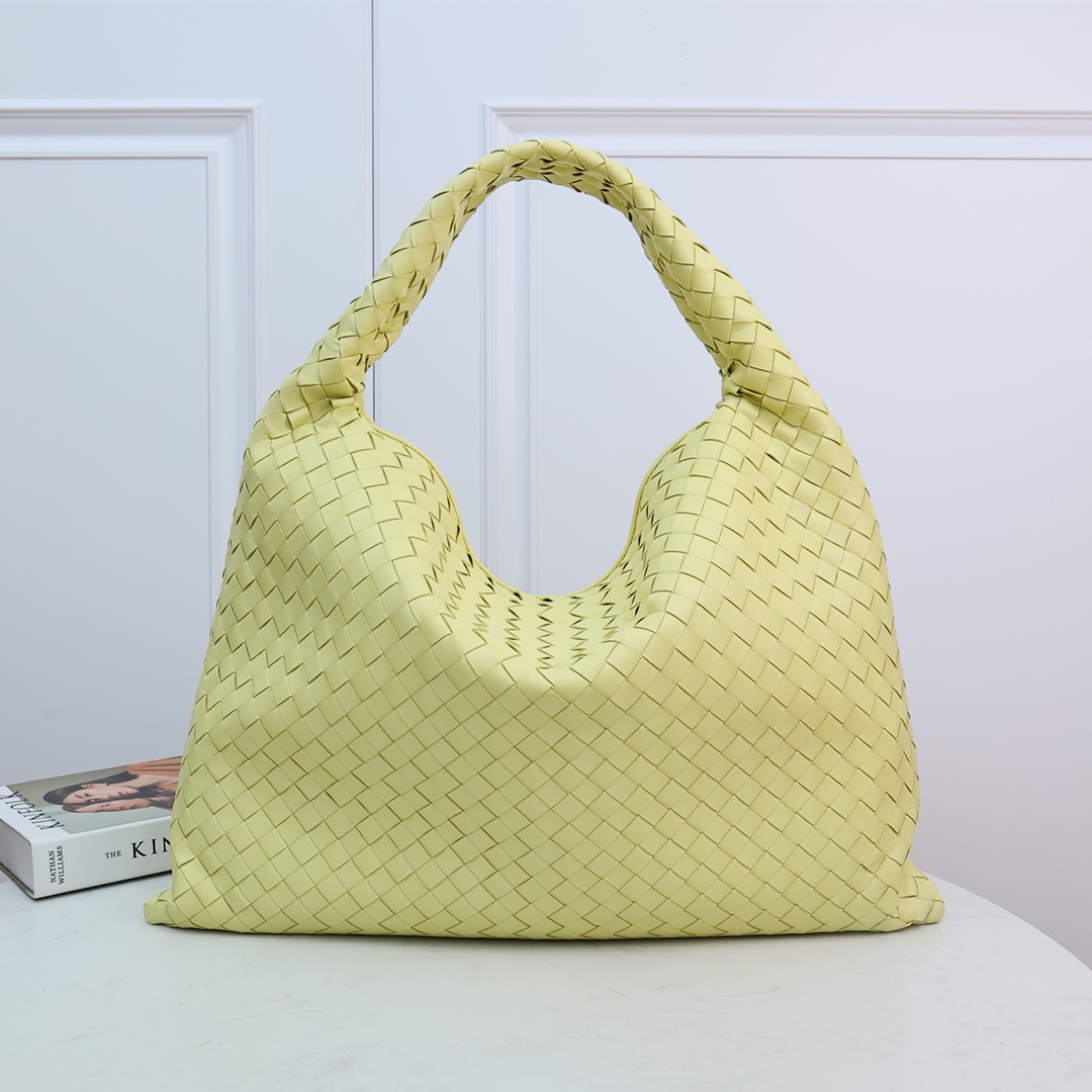 Bottega Veneta Large Hop - PerfectKickZ