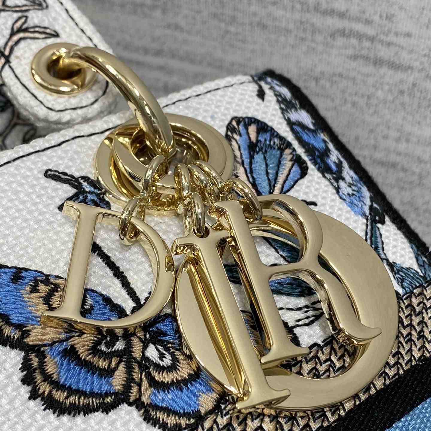 Dior Medium Lady D-lite Bag - PerfectKickZ