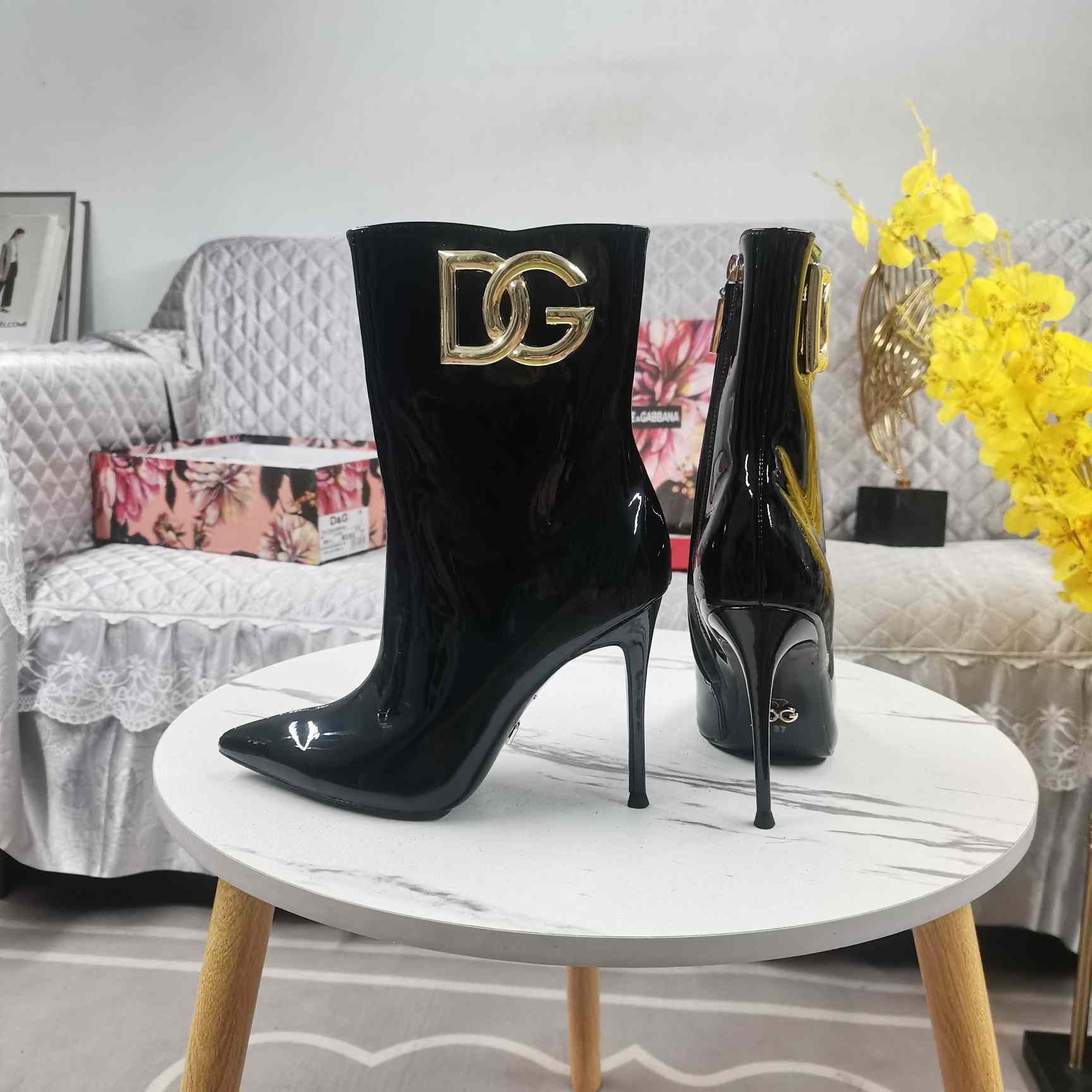 Dolce & Gabbana Calfskin Ankle Boots - PerfectKickZ