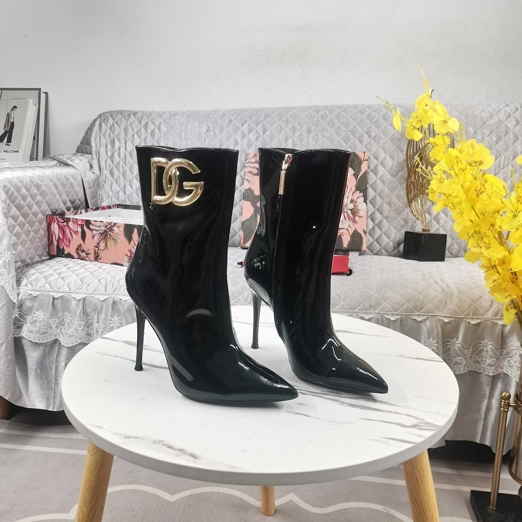 Dolce & Gabbana Calfskin Ankle Boots - PerfectKickZ