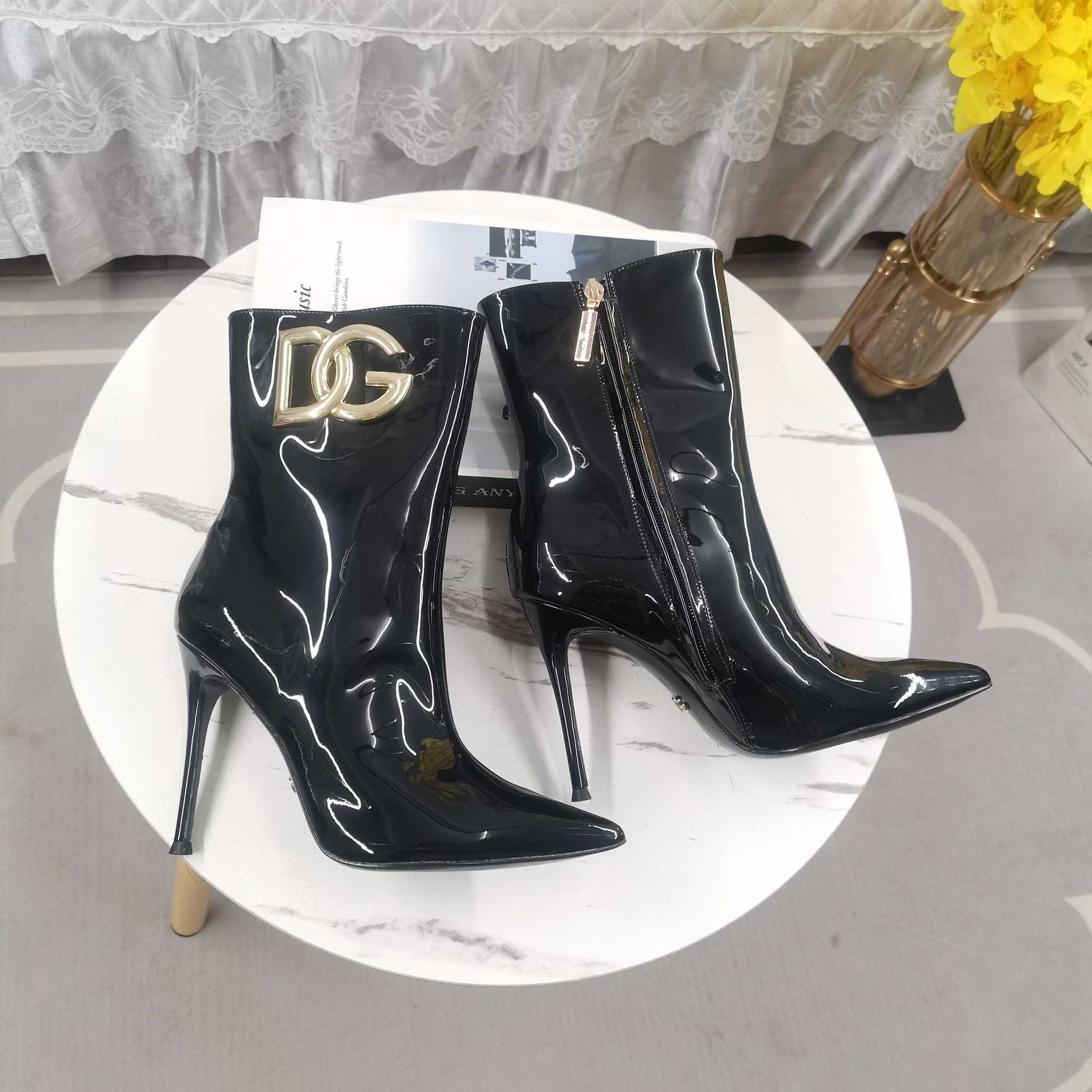 Dolce & Gabbana Calfskin Ankle Boots - PerfectKickZ