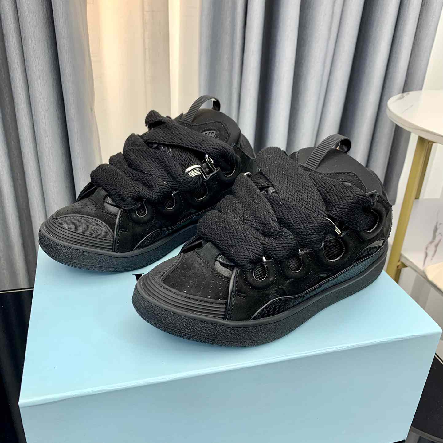 Lanvin Low-top Curb Zig Zag-laces Sneakers - PerfectKickZ
