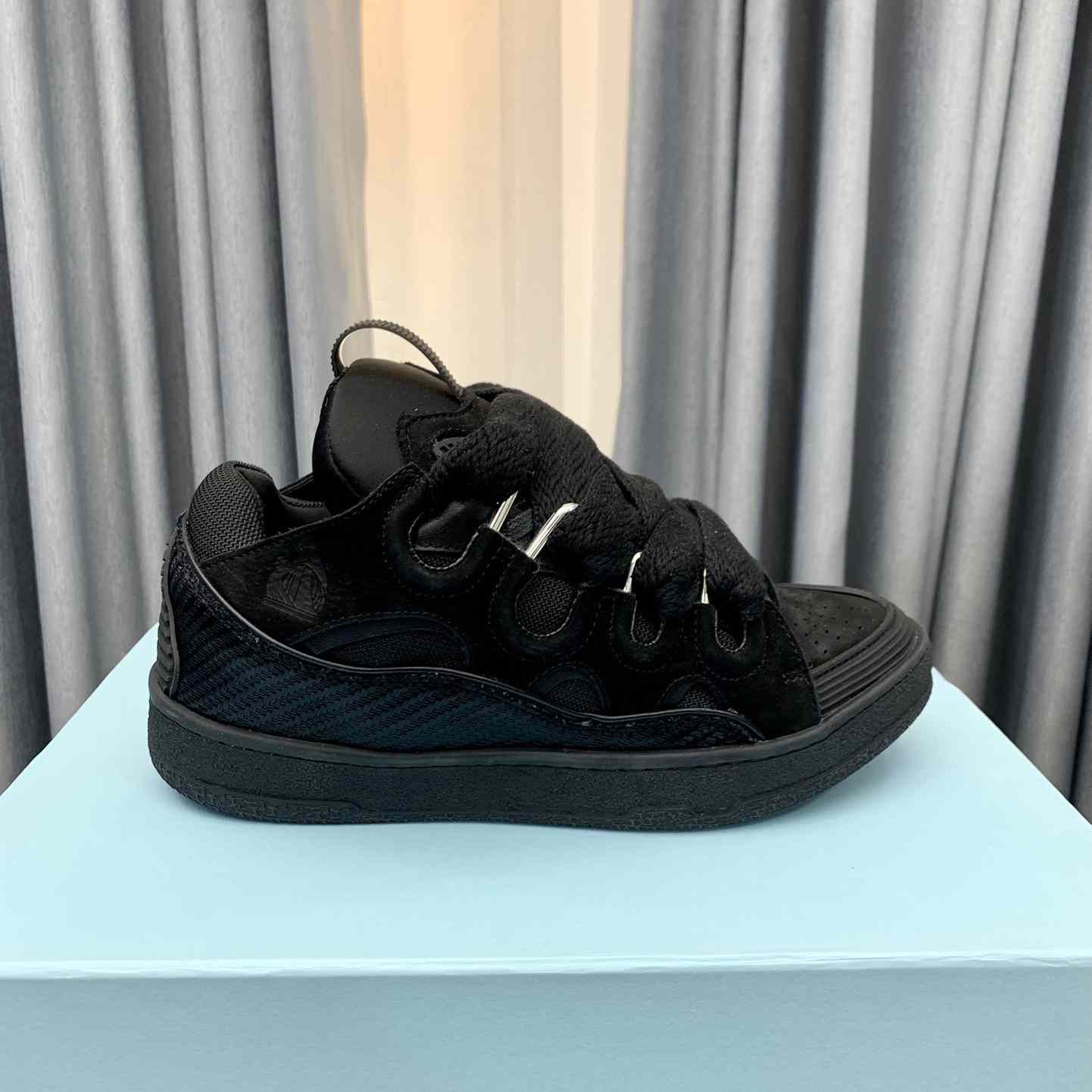 Lanvin Low-top Curb Zig Zag-laces Sneakers - PerfectKickZ