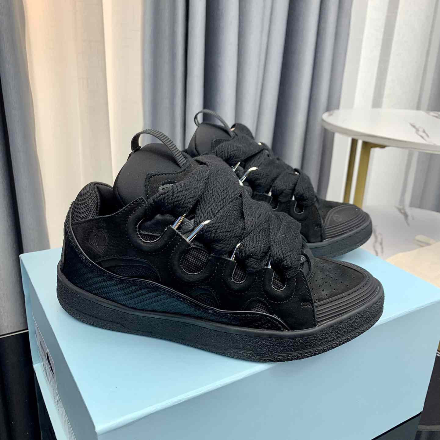 Lanvin Low-top Curb Zig Zag-laces Sneakers - PerfectKickZ