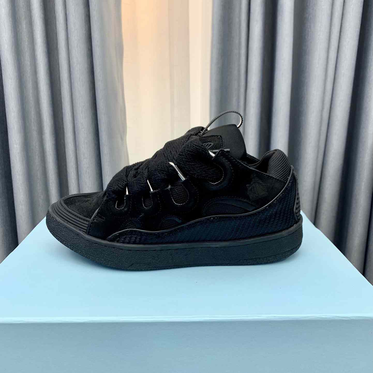 Lanvin Low-top Curb Zig Zag-laces Sneakers - PerfectKickZ