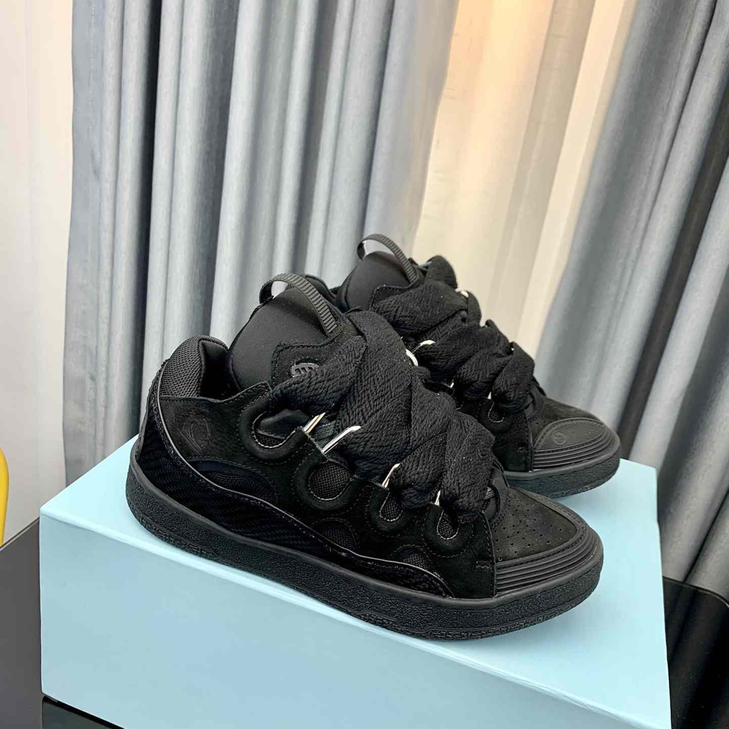 Lanvin Low-top Curb Zig Zag-laces Sneakers - PerfectKickZ