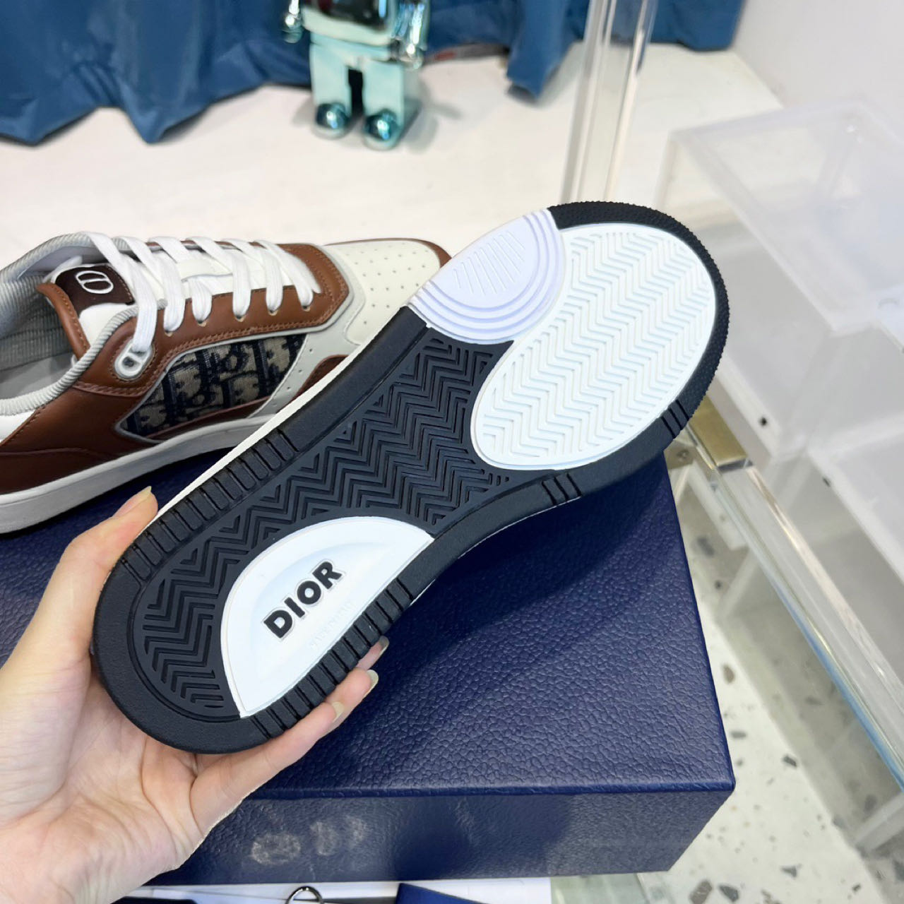 Dior B27 Low-Top Sneaker - PerfectKickZ