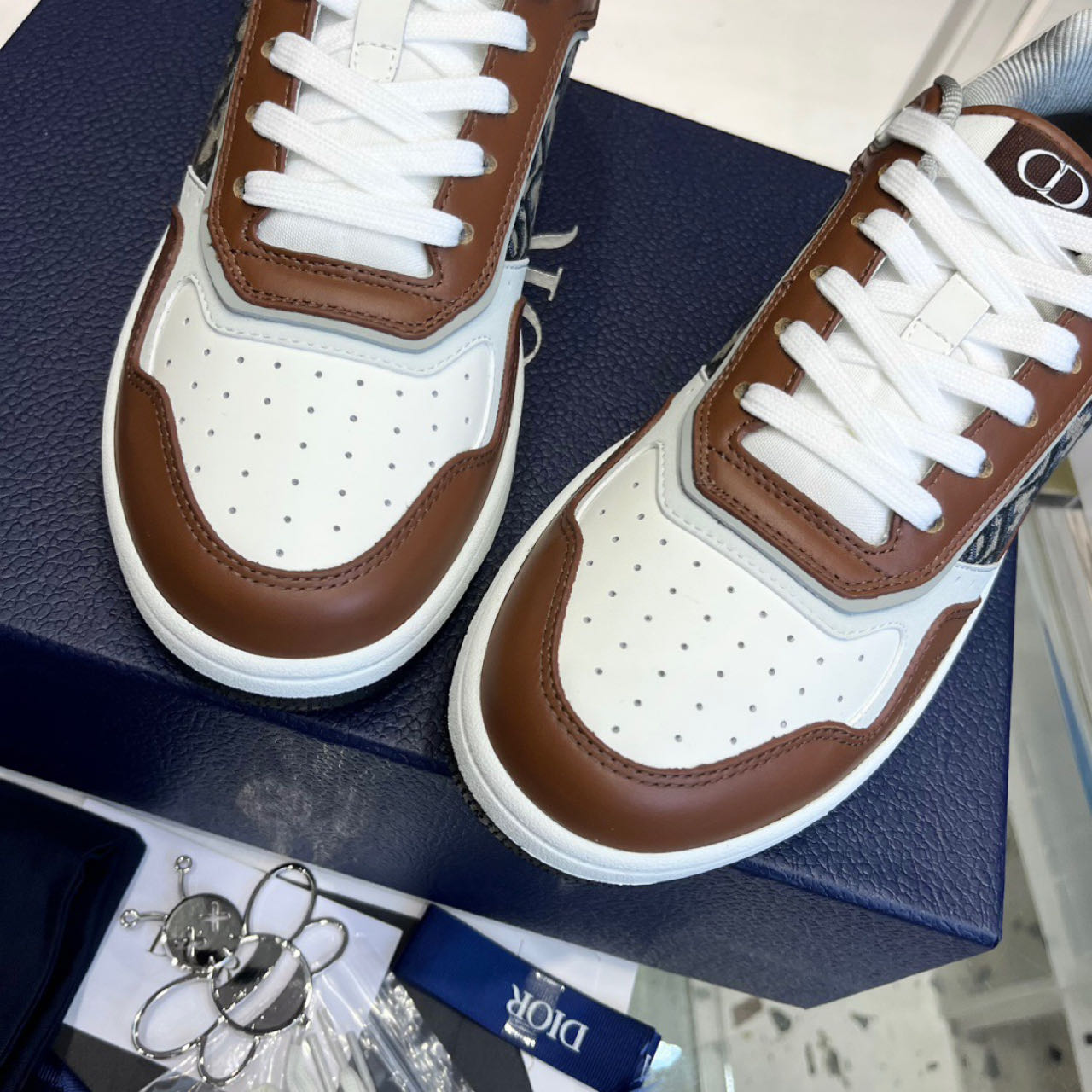Dior B27 Low-Top Sneaker - PerfectKickZ
