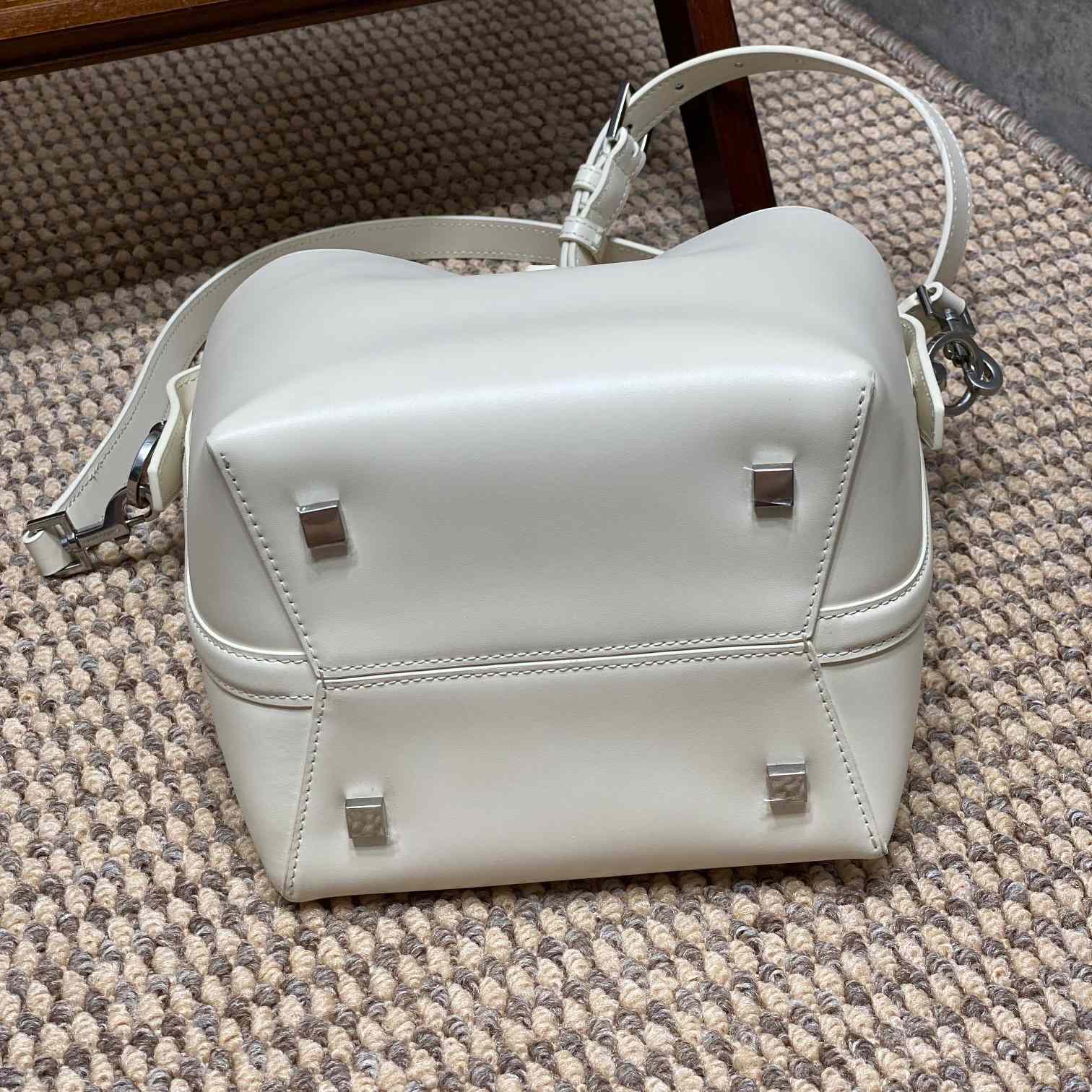Saint Laurent Le 37 Small In Shiny Leather - PerfectKickZ