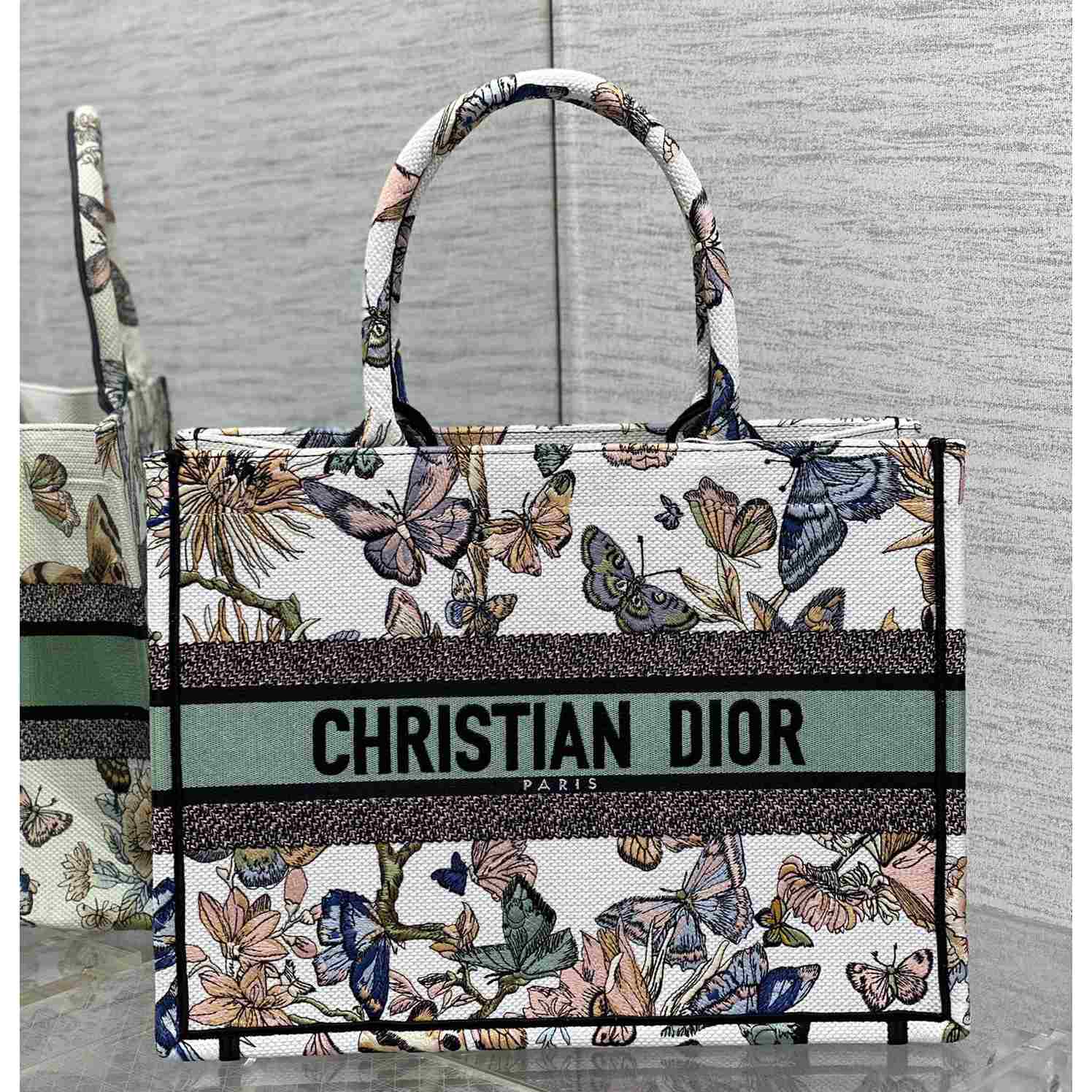 Dior Medium Dior Book Tote - PerfectKickZ
