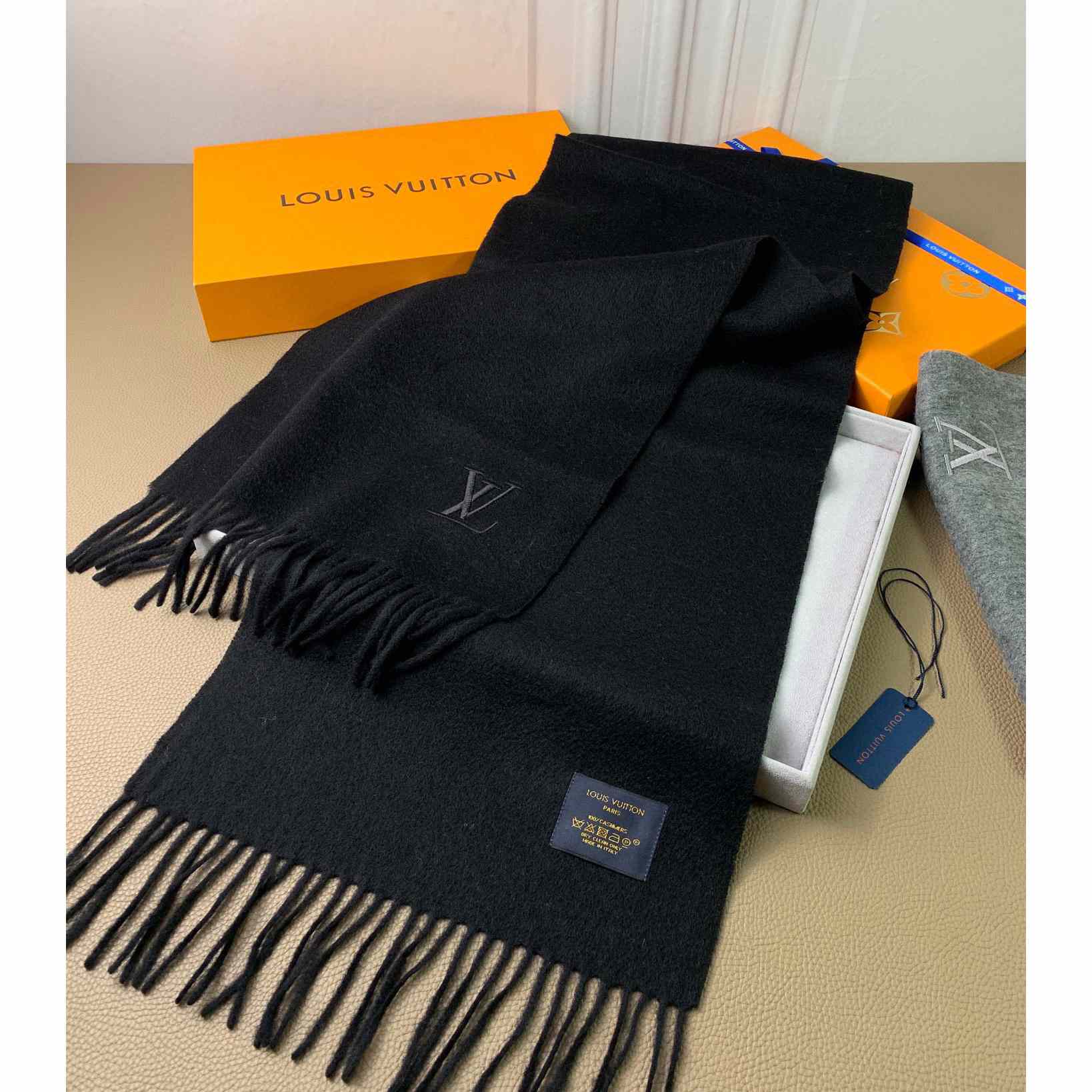 Louis Vuitton Jhelam Scarf - PerfectKickZ
