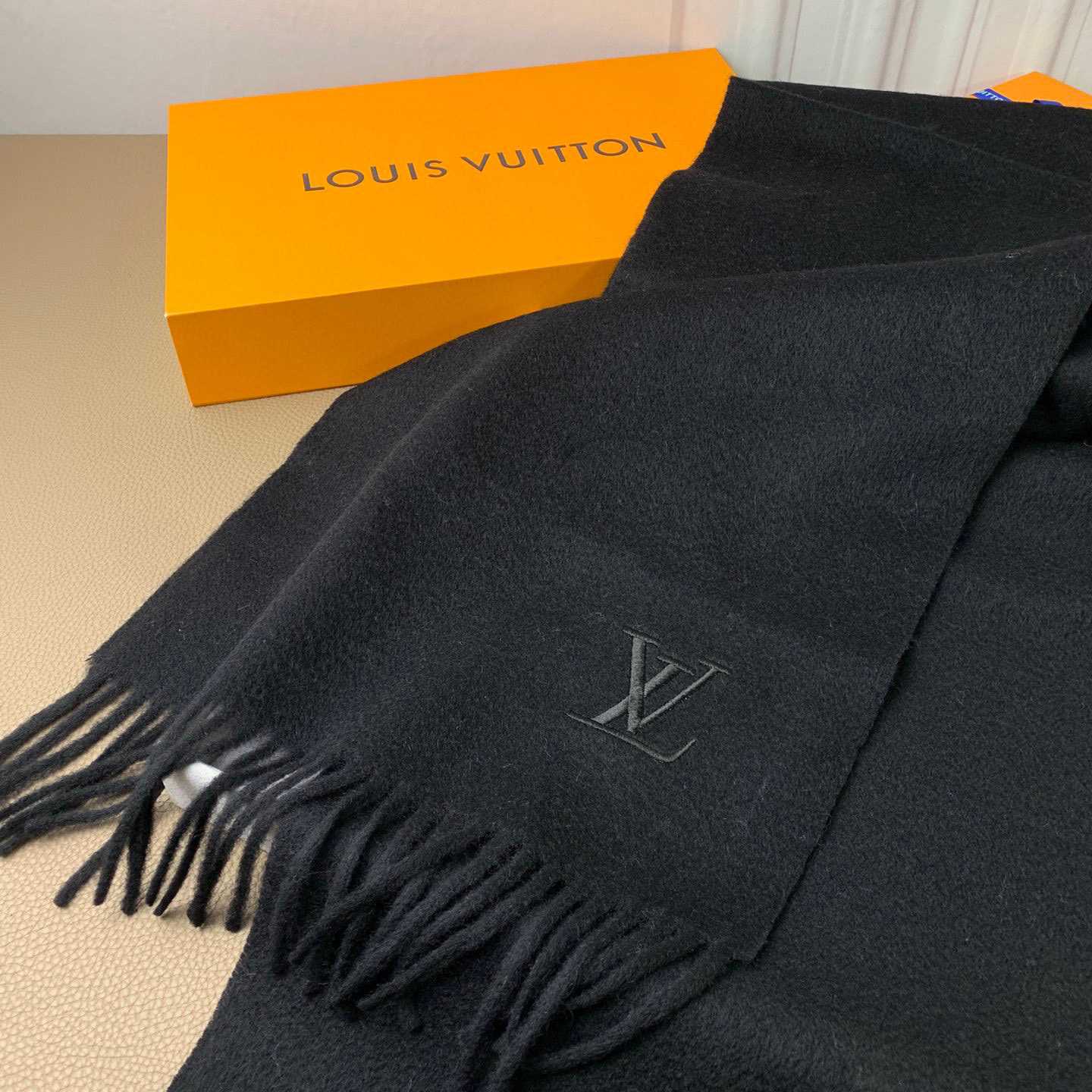 Louis Vuitton Jhelam Scarf - PerfectKickZ