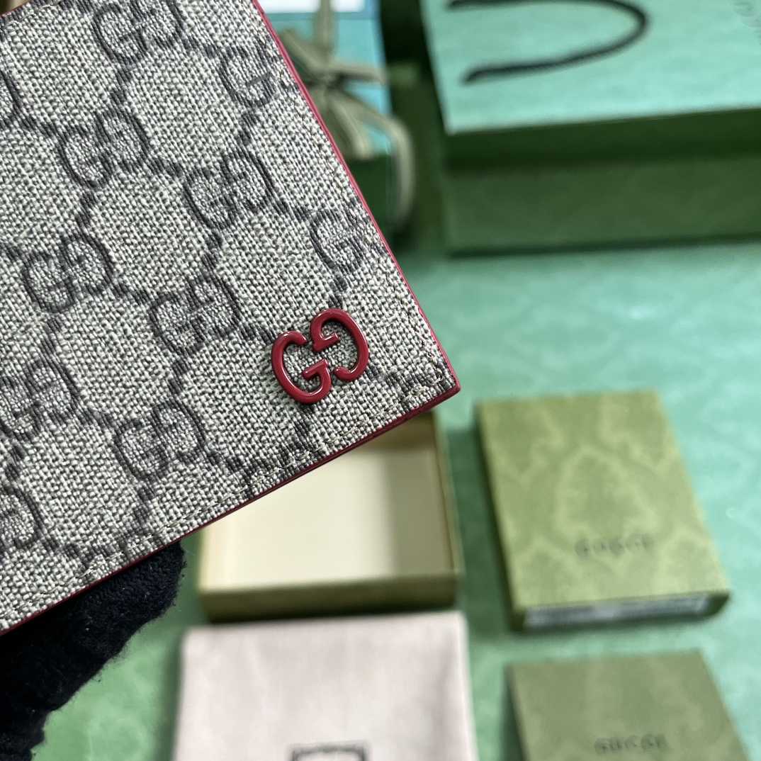 Gucci Wallet With GG Detail - PerfectKickZ