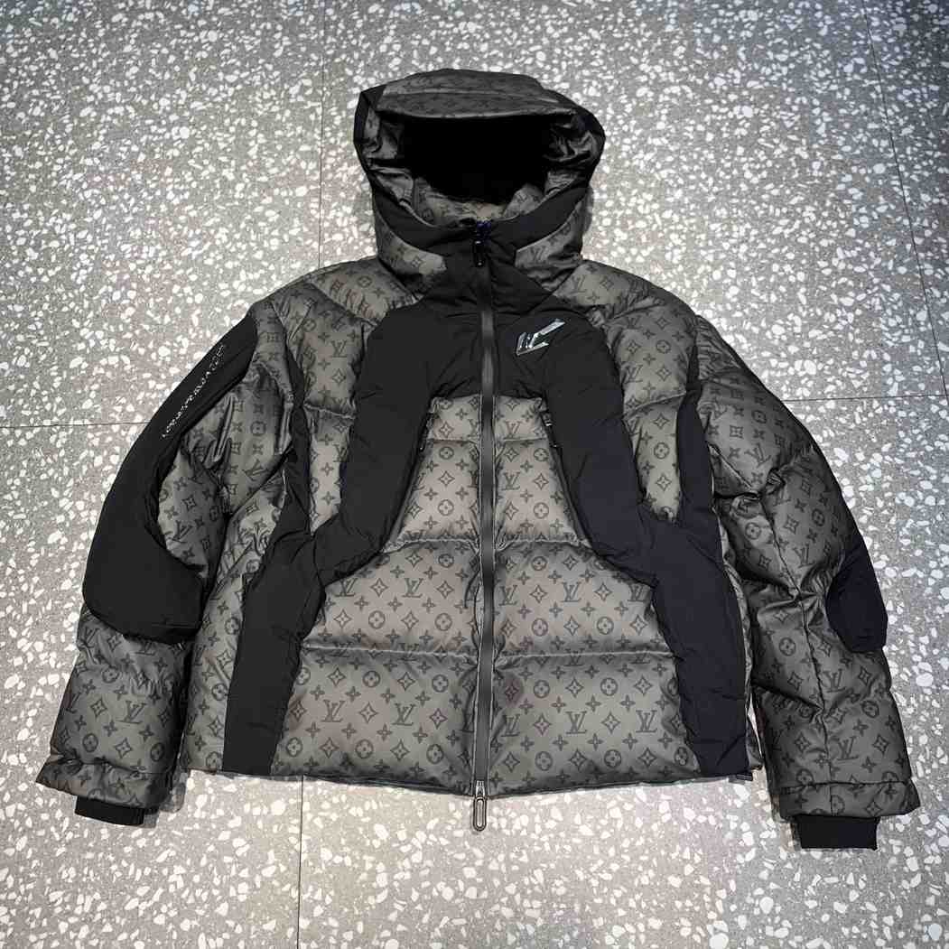 Louis Vuitton 2054 Heat Reactive Puffer - PerfectKickZ