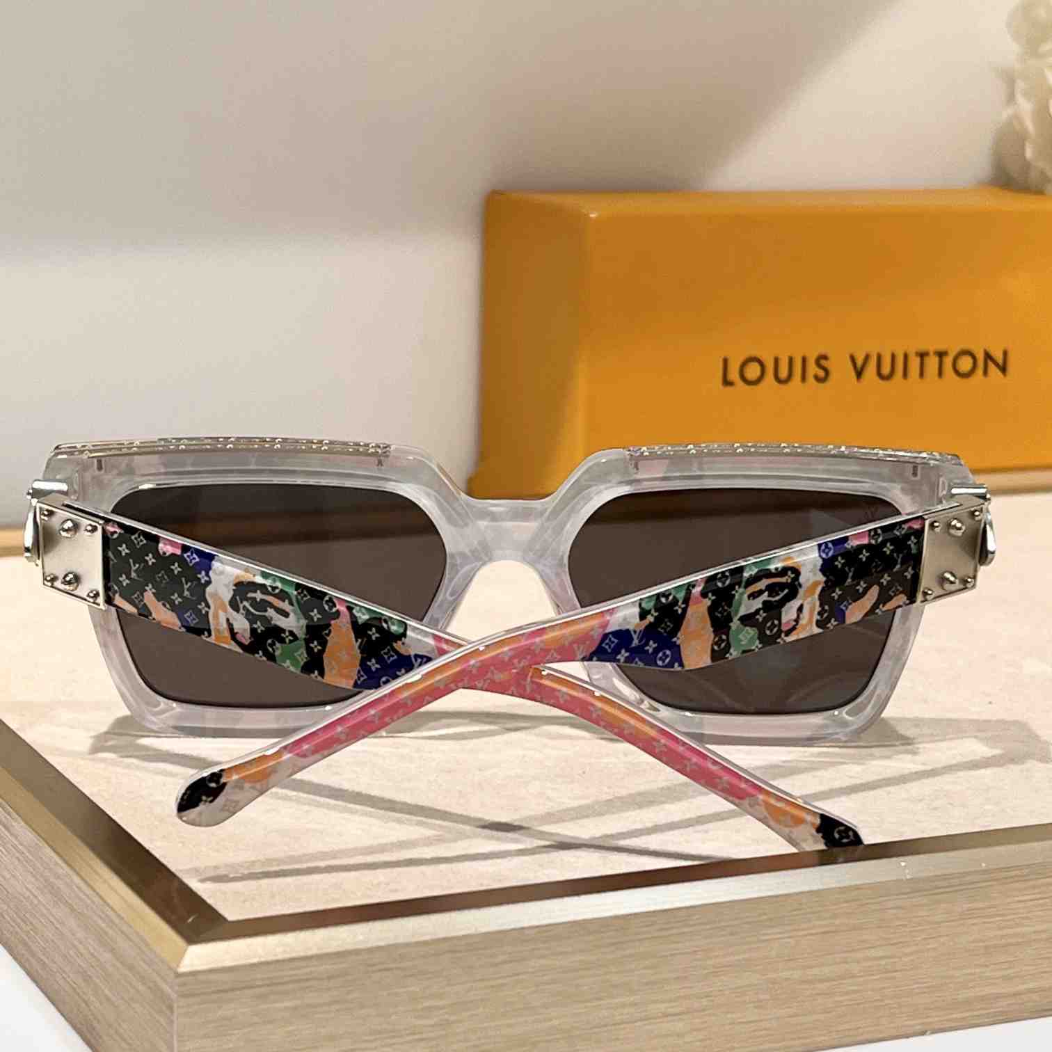 Louis Vuitton 1.1 Millionaires Square Sunglasses  LV96006 - PerfectKickZ