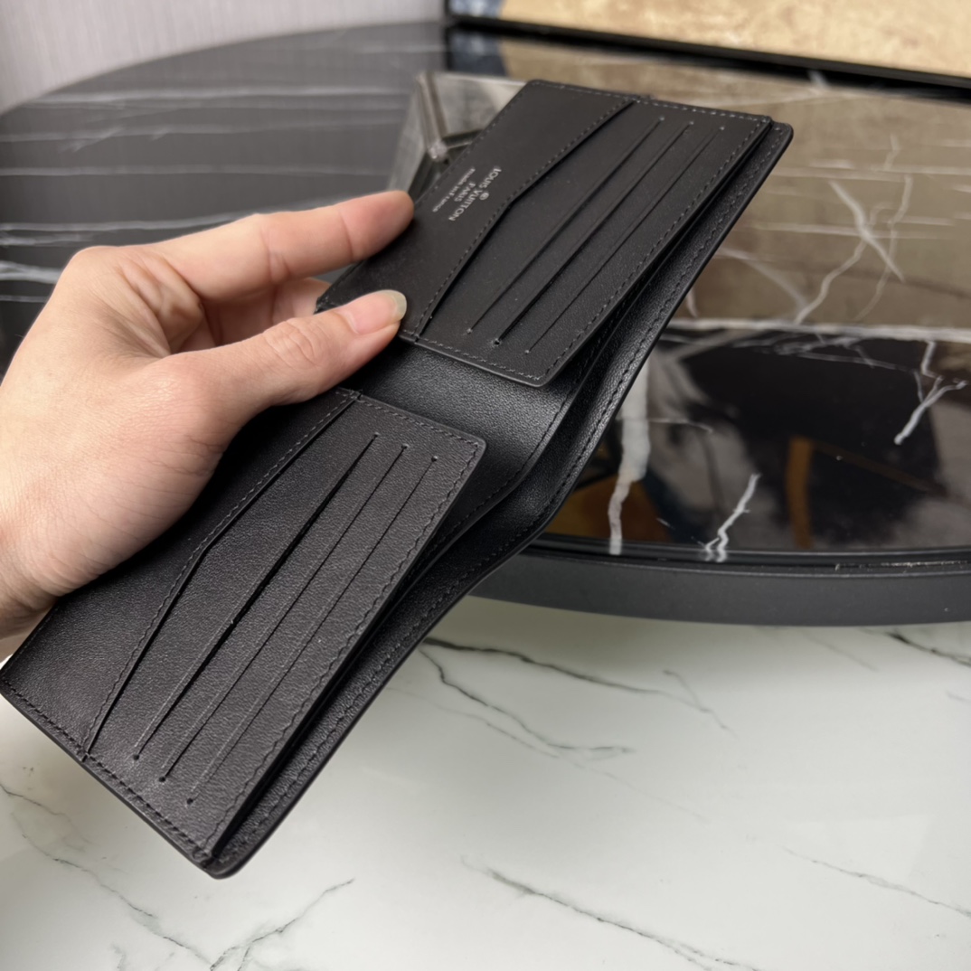 Louis Vuitton Slender Wallet  M82821 - 