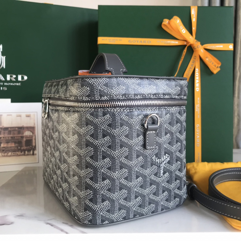 Goyard Muse Vanity Case - PerfectKickZ