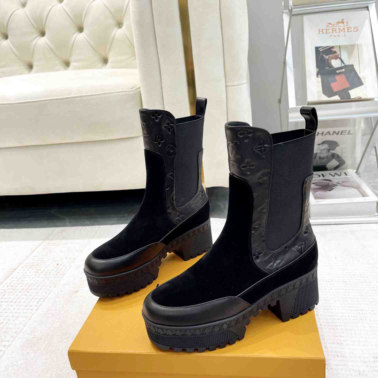 Louis Vuitton Laureate Platform Chelsea Boot - PerfectKickZ