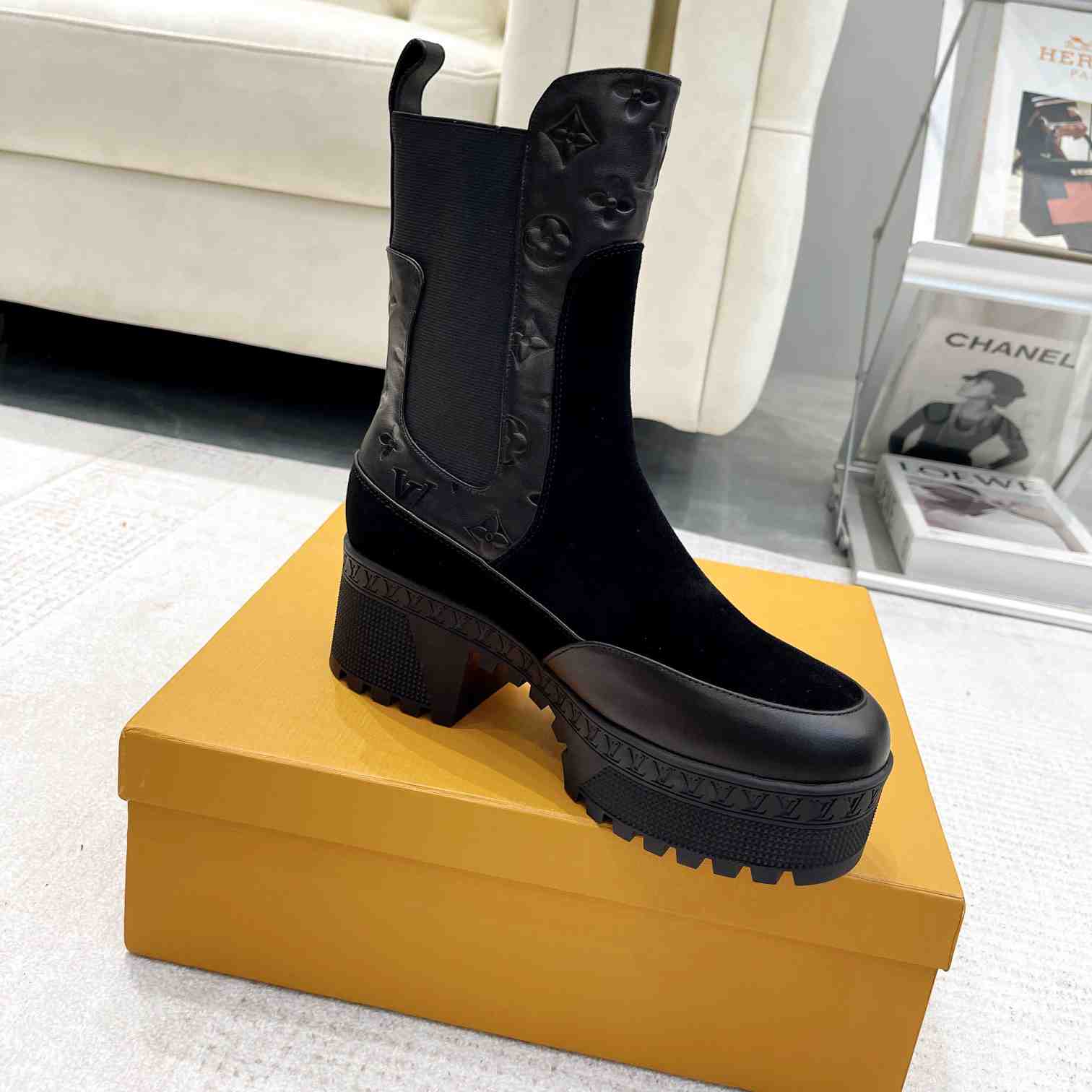 Louis Vuitton Laureate Platform Chelsea Boot - PerfectKickZ
