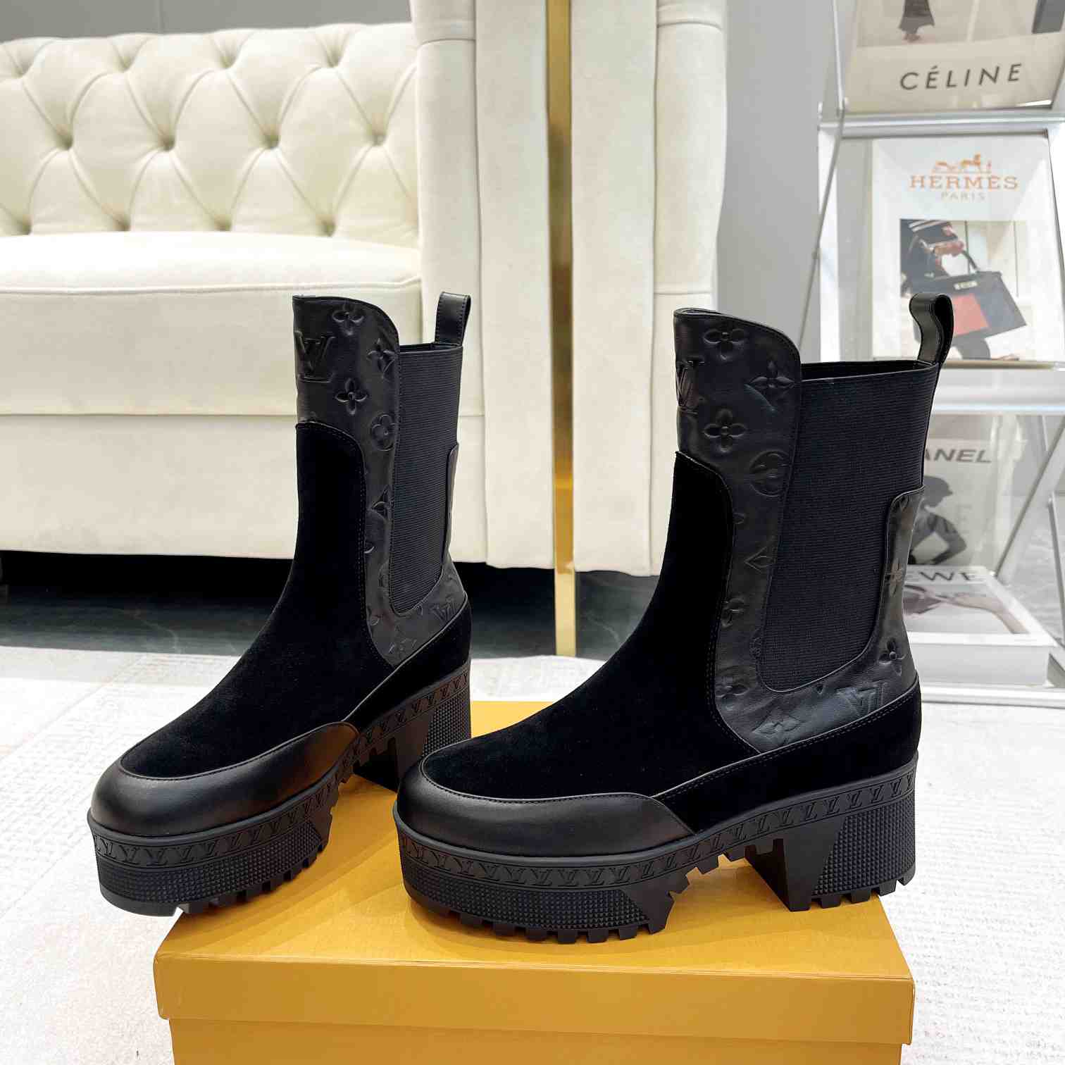Louis Vuitton Laureate Platform Chelsea Boot - PerfectKickZ