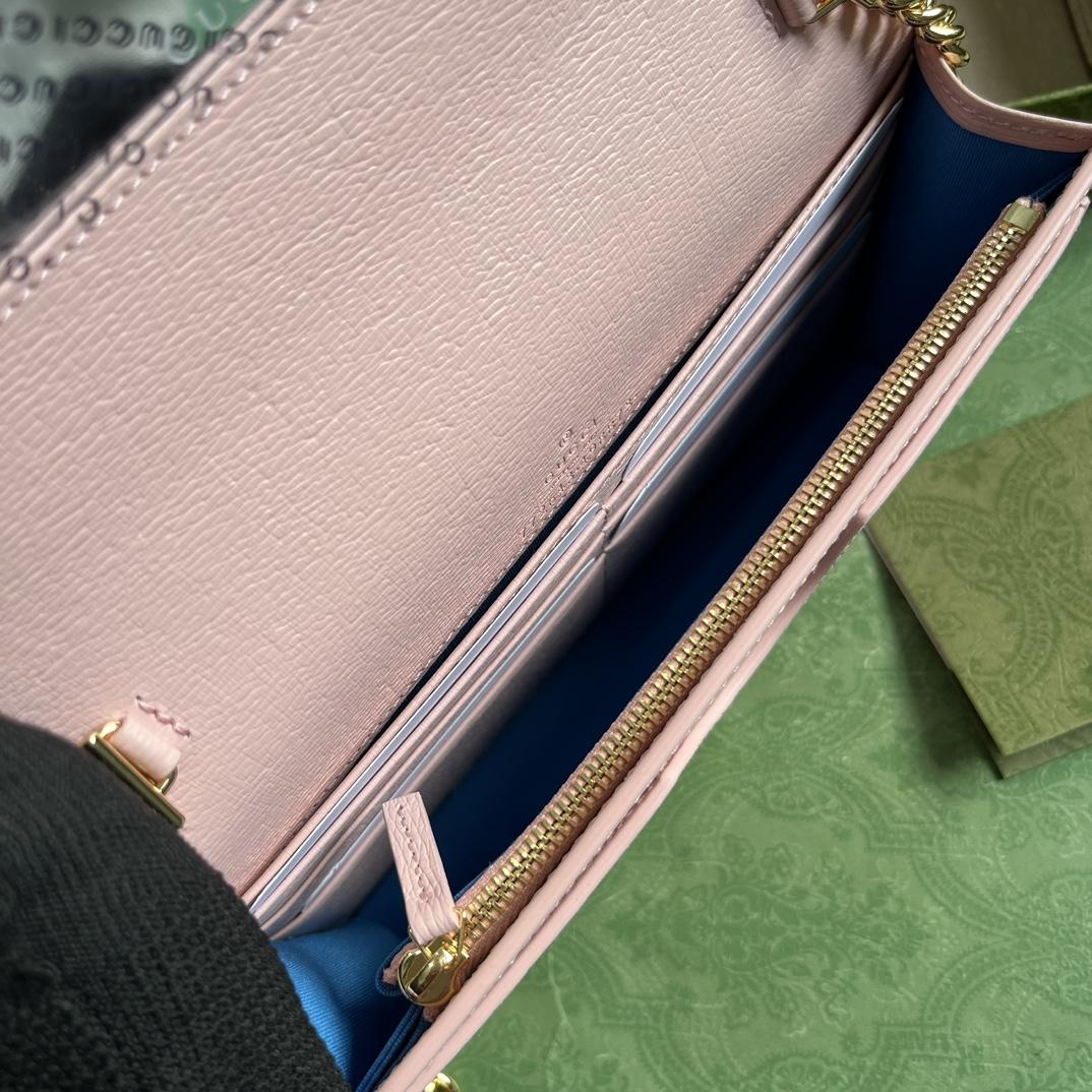 Gucci Chain Wallet With Gucci Script (12.5x 20x 4cm) - PerfectKickZ