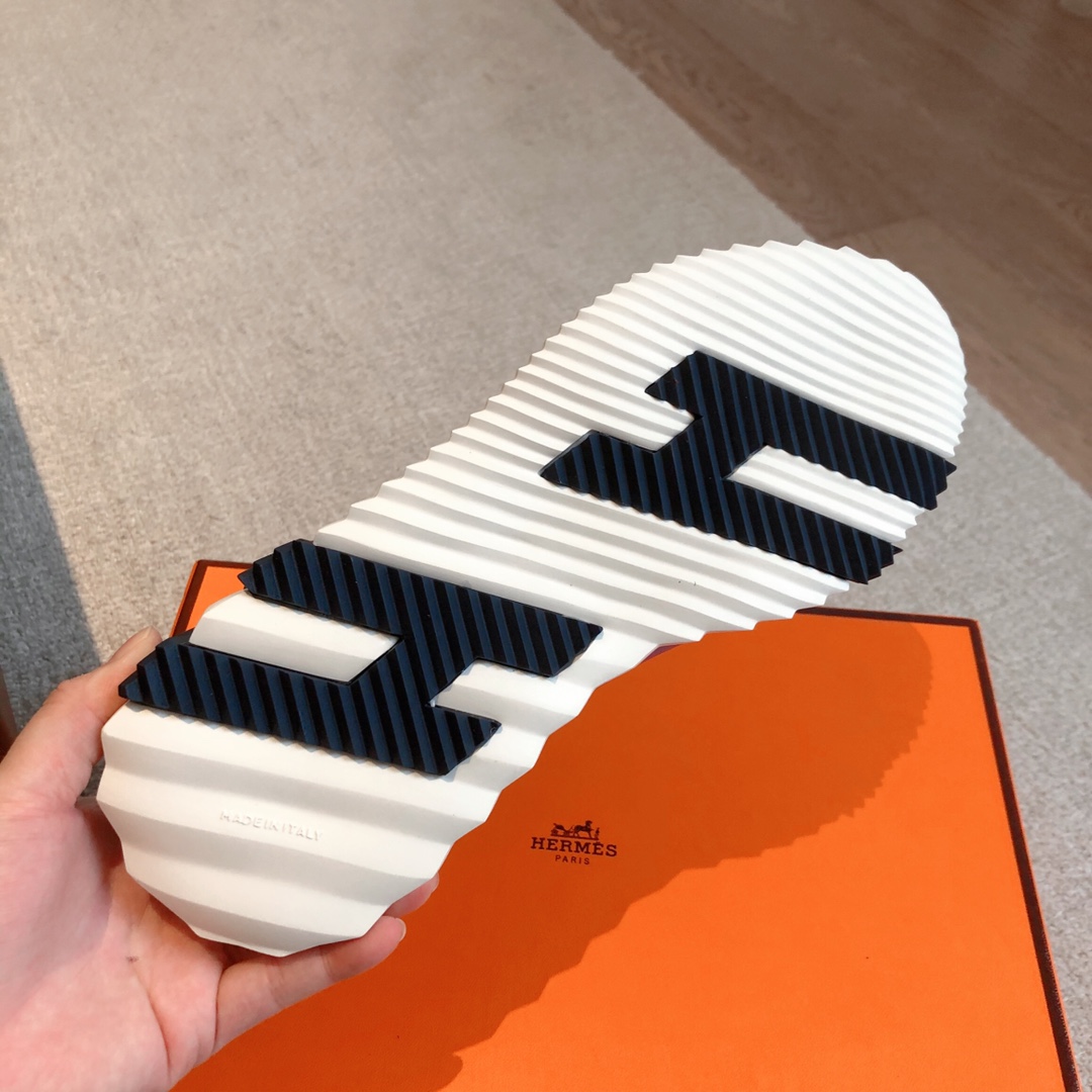 Hermes Bouncing Sneaker  - 
