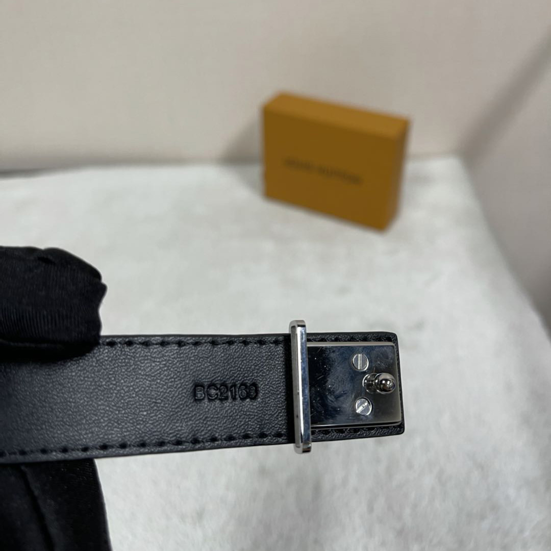 Louis Vuitto LV Slim Bracelet - PerfectKickZ