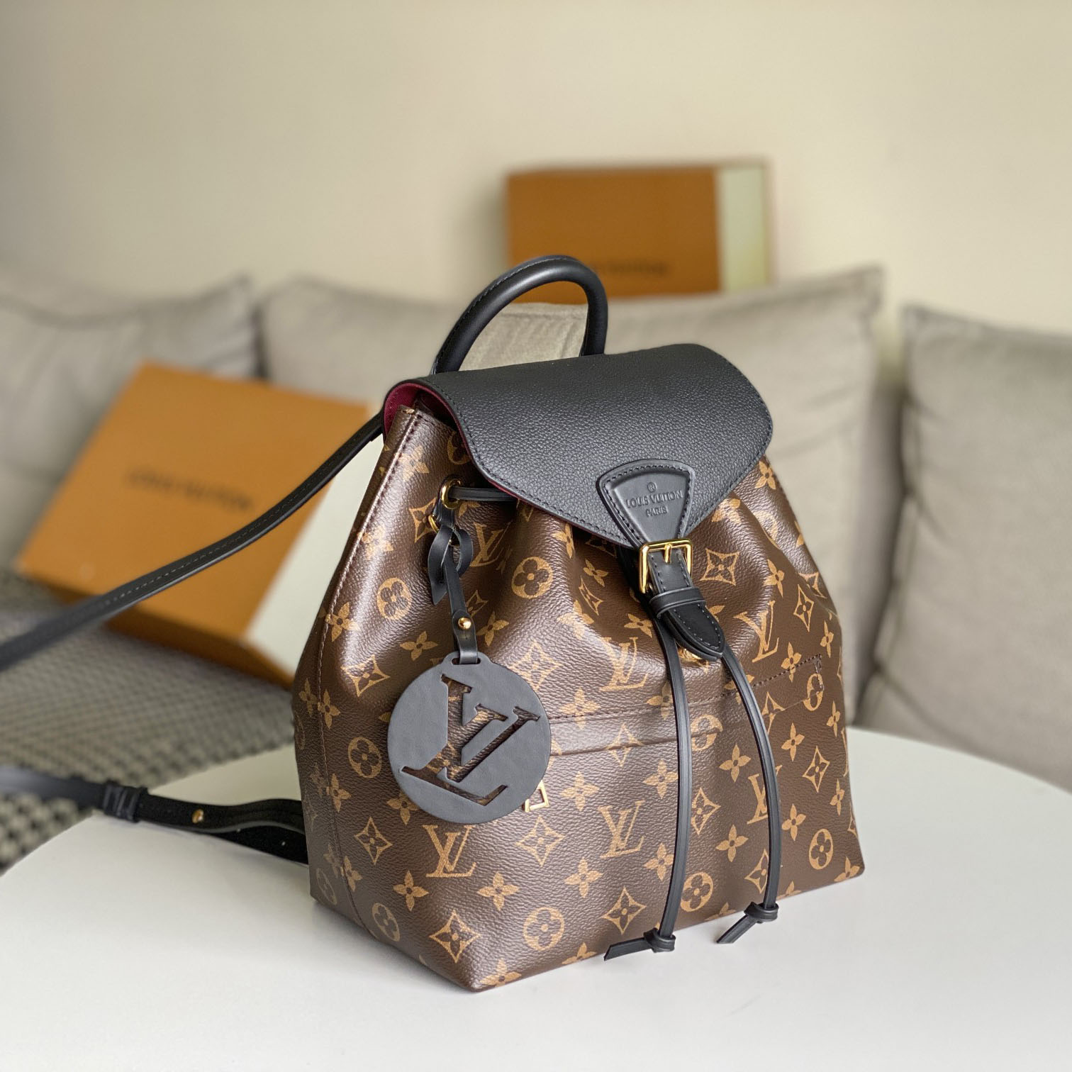 Louis Vuitton Backpacks  (27.5 x 33 x 14cm) m45515 - PerfectKickZ