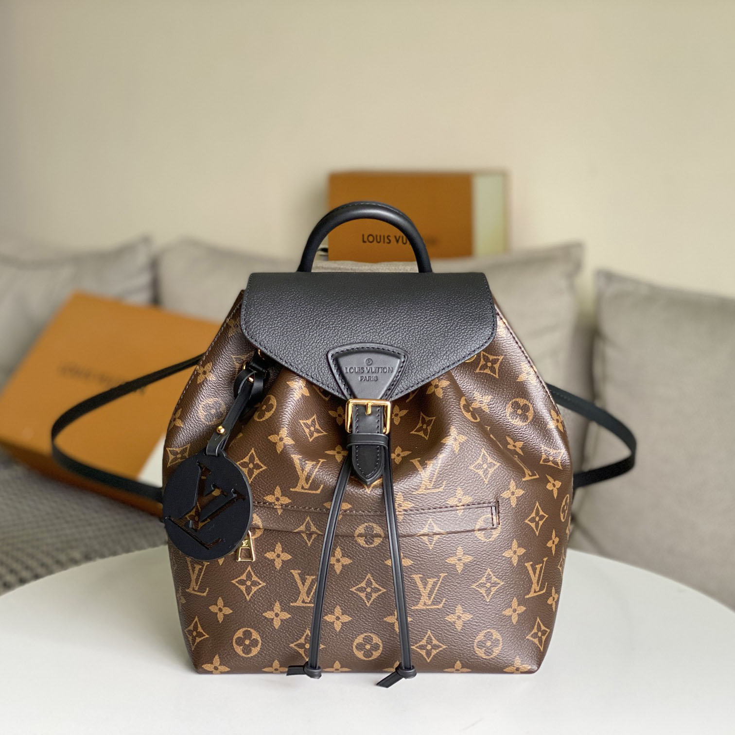 Louis Vuitton Backpacks  (27.5 x 33 x 14cm) m45515 - PerfectKickZ