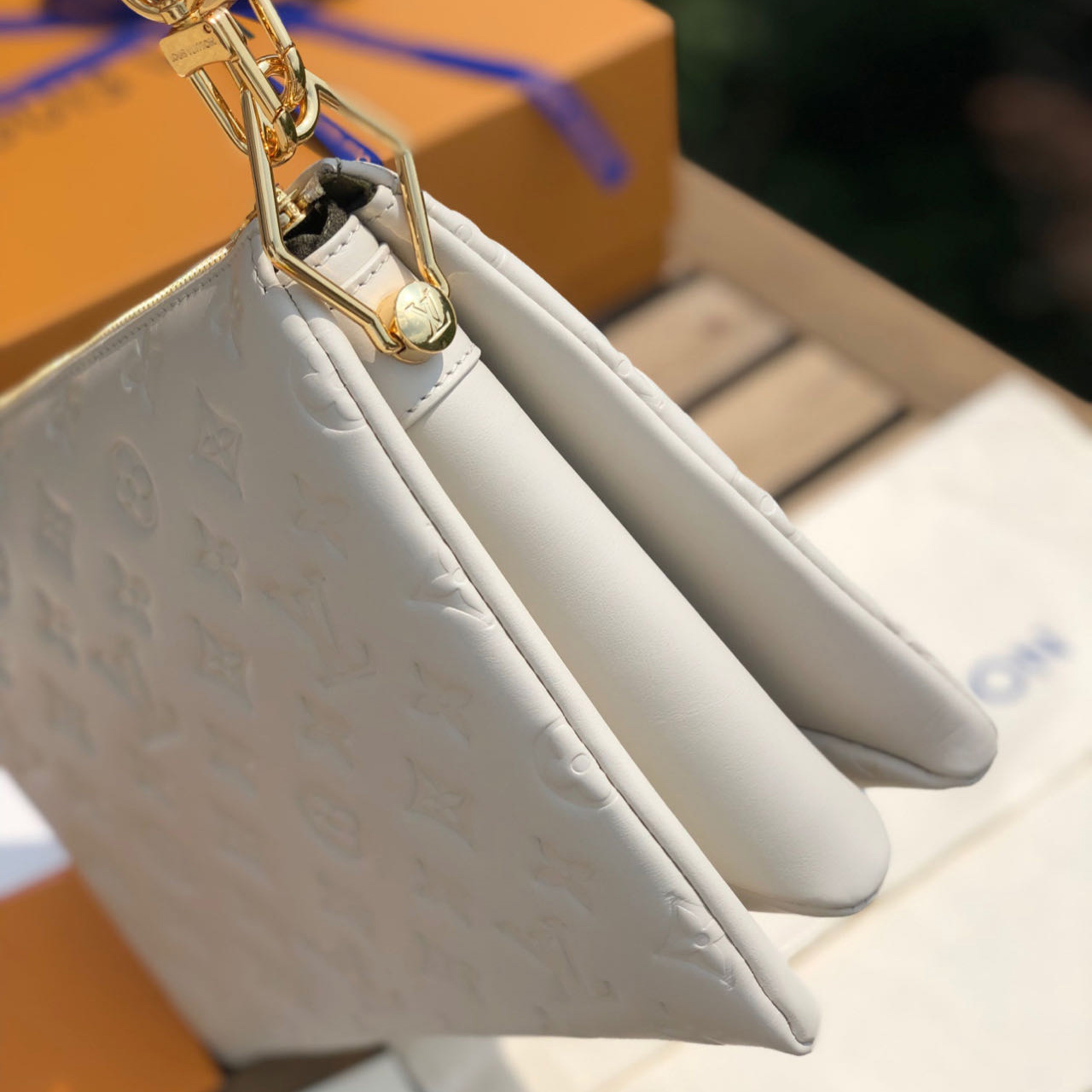 Louis Vuitton Coussin PM   M21262  M57793 - PerfectKickZ