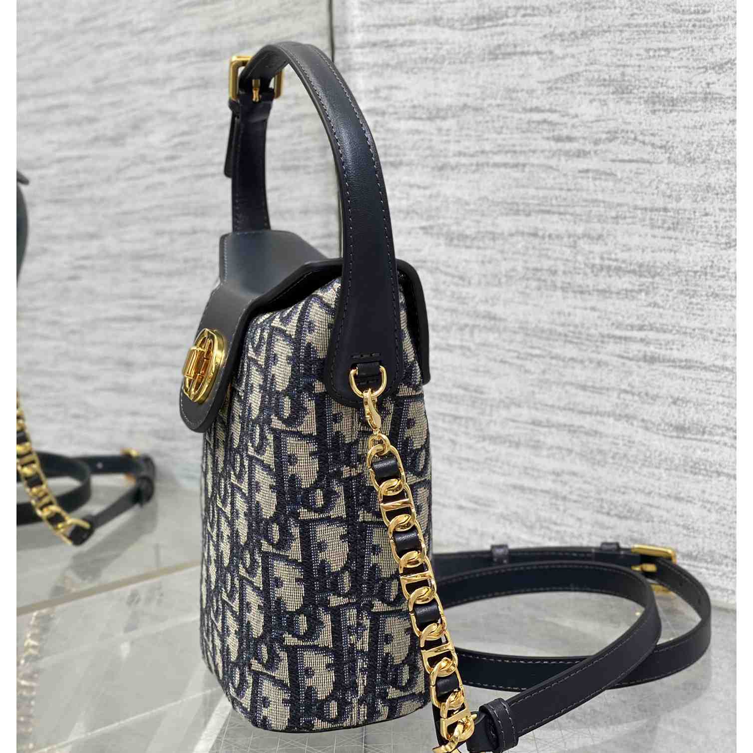 Dior 30 Montaigne Dior Amber Mini Bucket Bag - PerfectKickZ