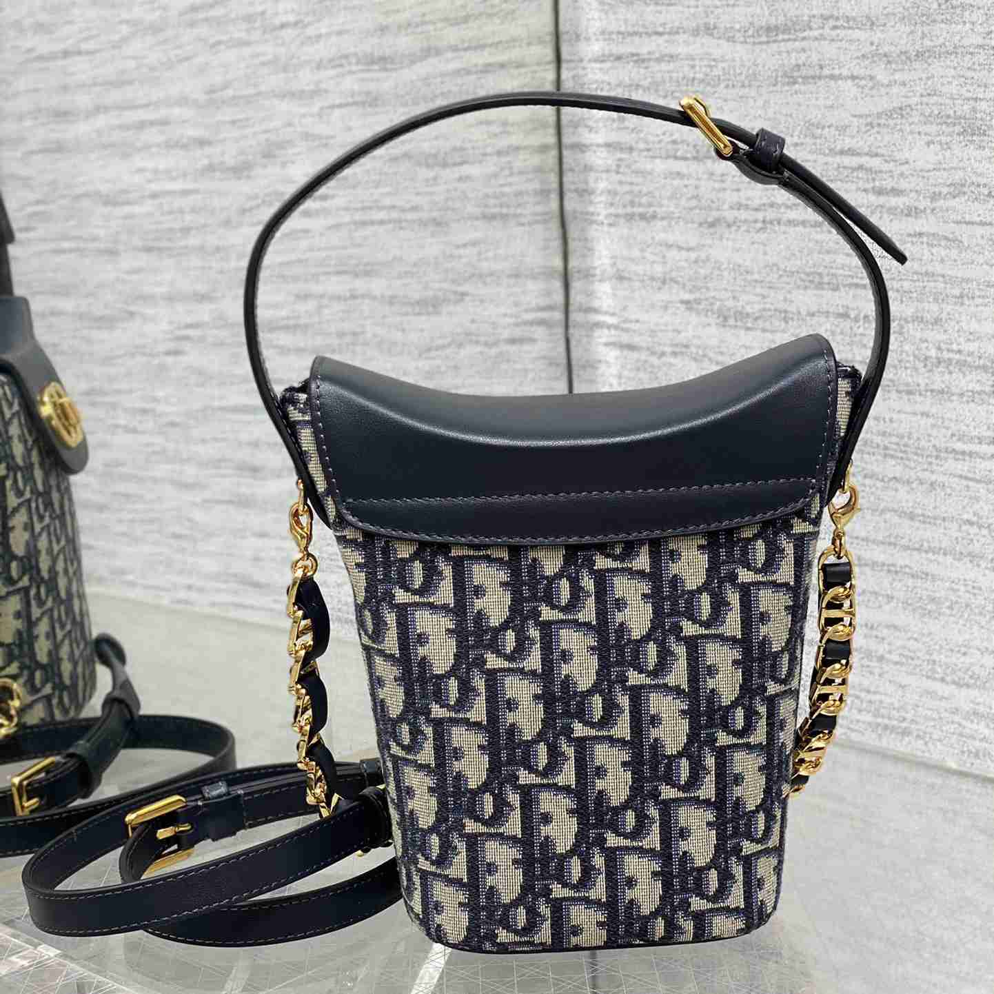 Dior 30 Montaigne Dior Amber Mini Bucket Bag - PerfectKickZ