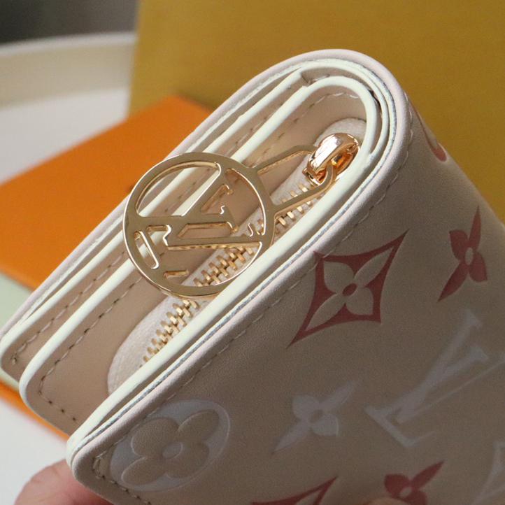 Louis Vuitton Lou Wallet   M82291 - PerfectKickZ