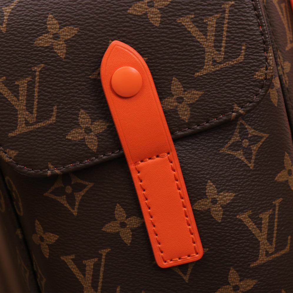 Louis Vuitton Christopher MM    M46814 - 
