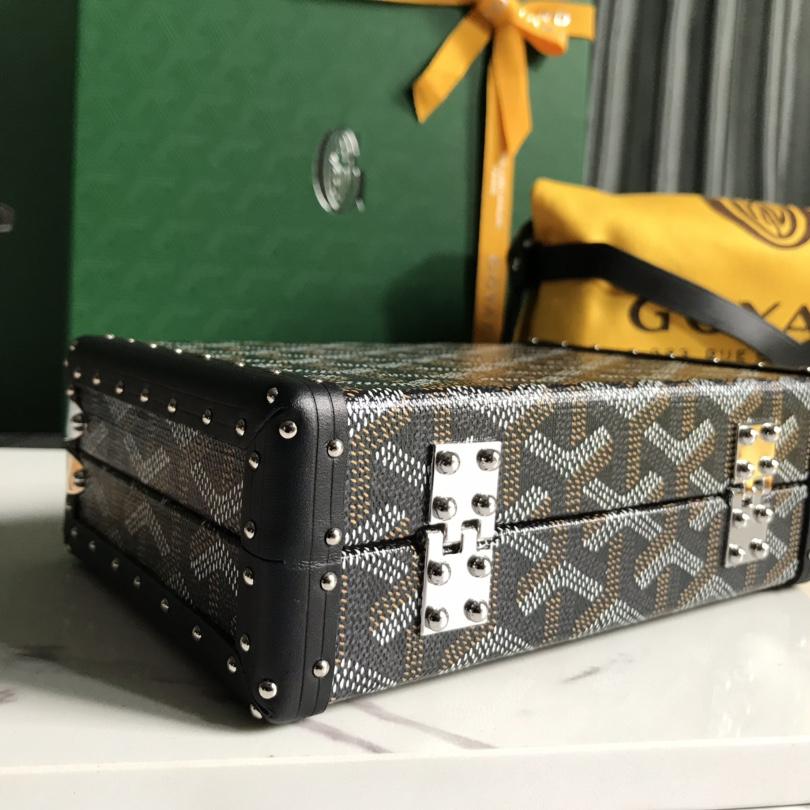Goyard Minaudière Trunk Bag   - 