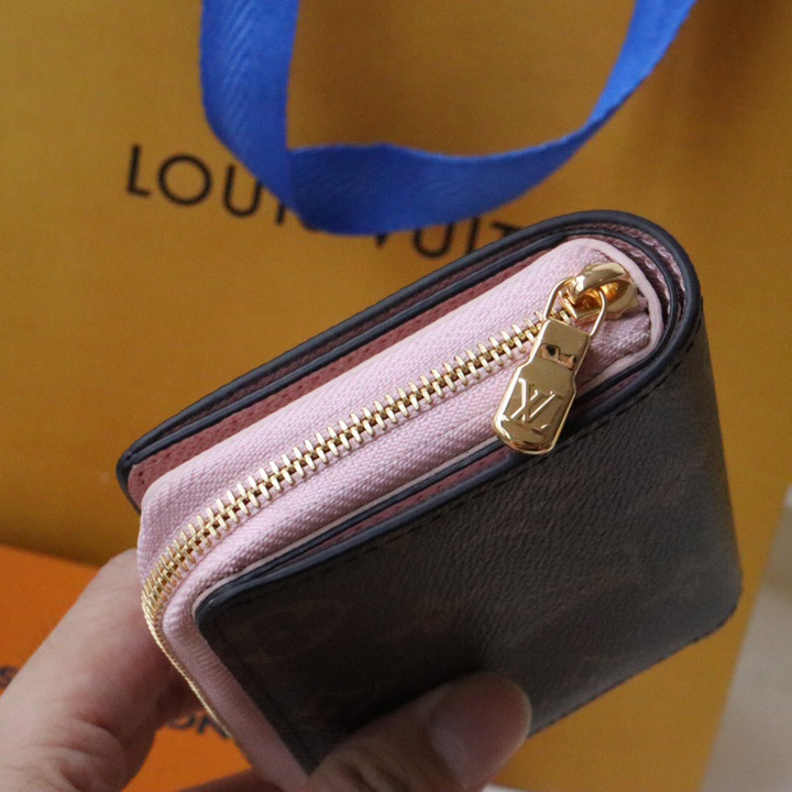 Louis Vuitton Lou Wallet  M82378 - PerfectKickZ