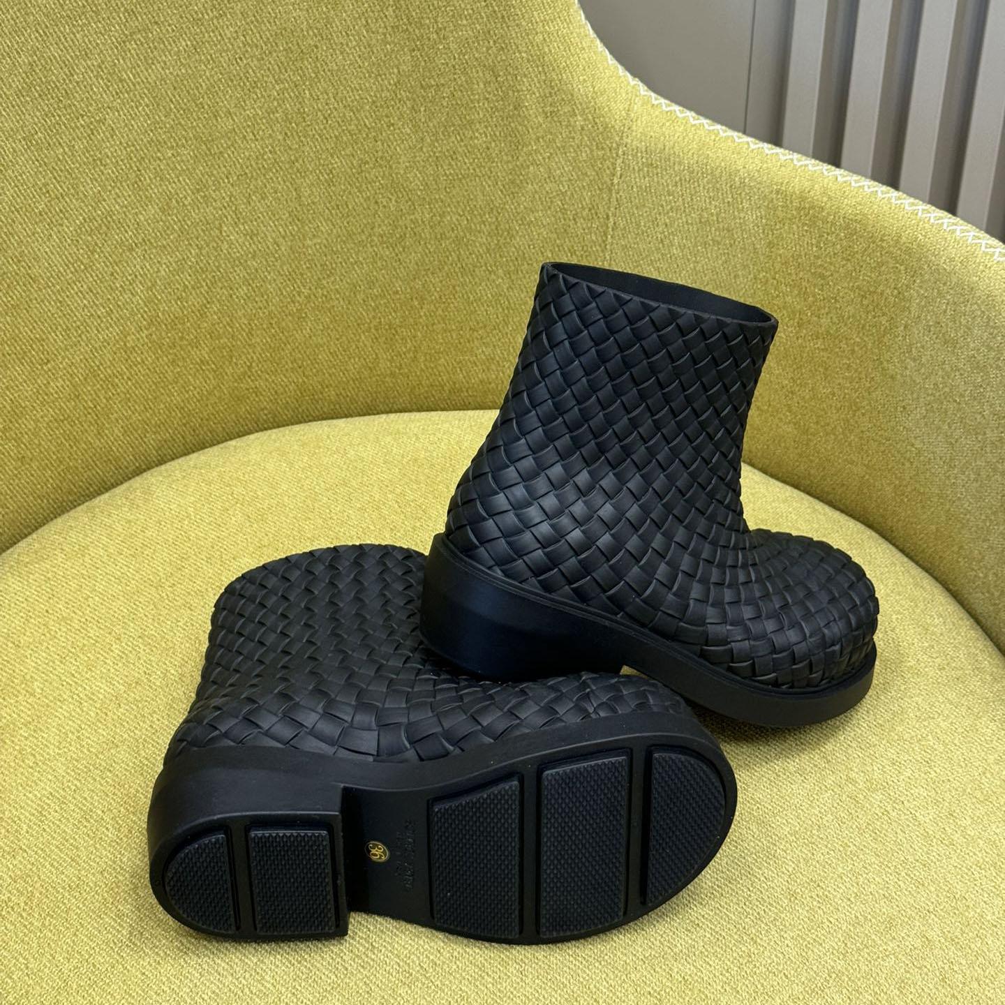 Bottega Veneta Fireman Ankle Boot - PerfectKickZ
