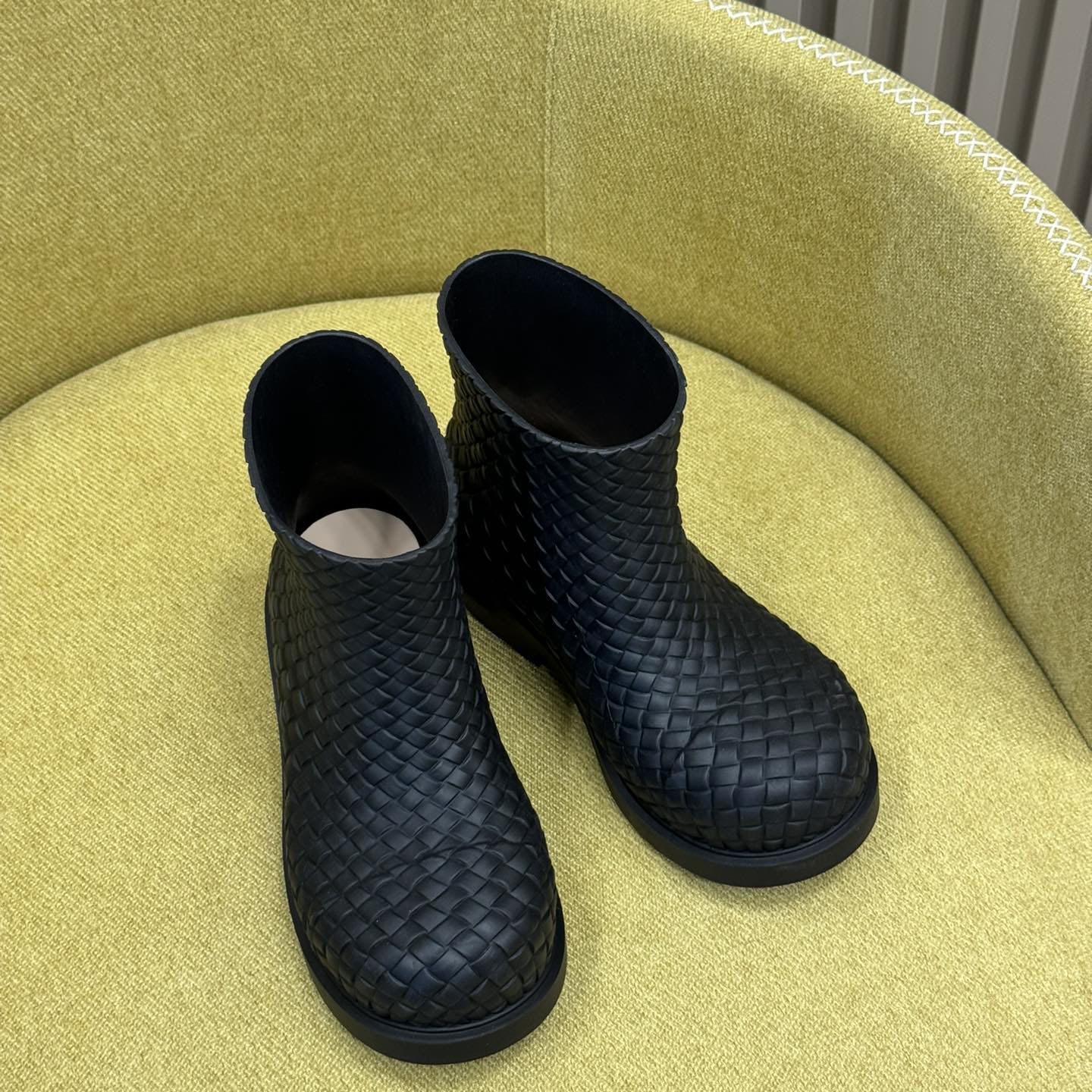 Bottega Veneta Fireman Ankle Boot - PerfectKickZ