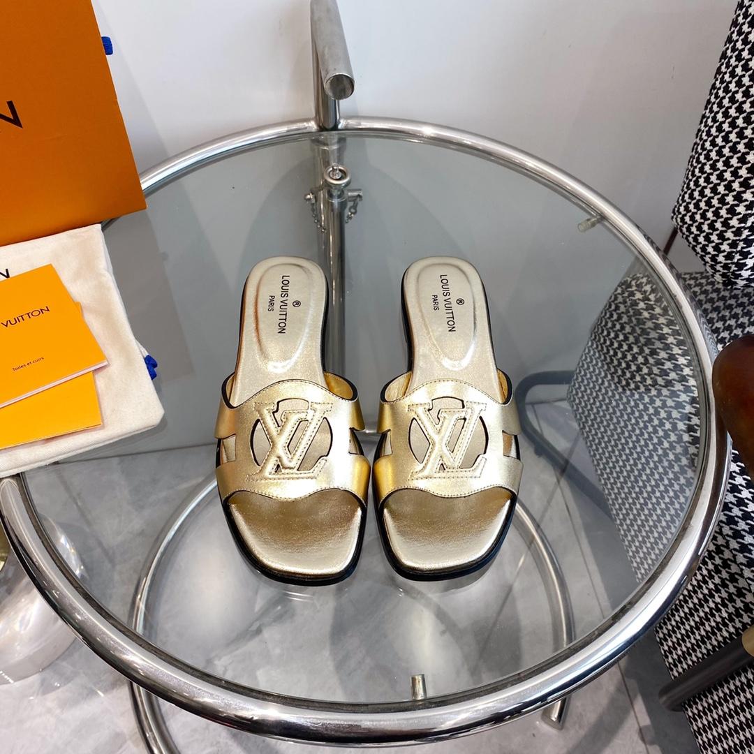 Louis Vuitton LV Isola Flat Mule    - PerfectKickZ