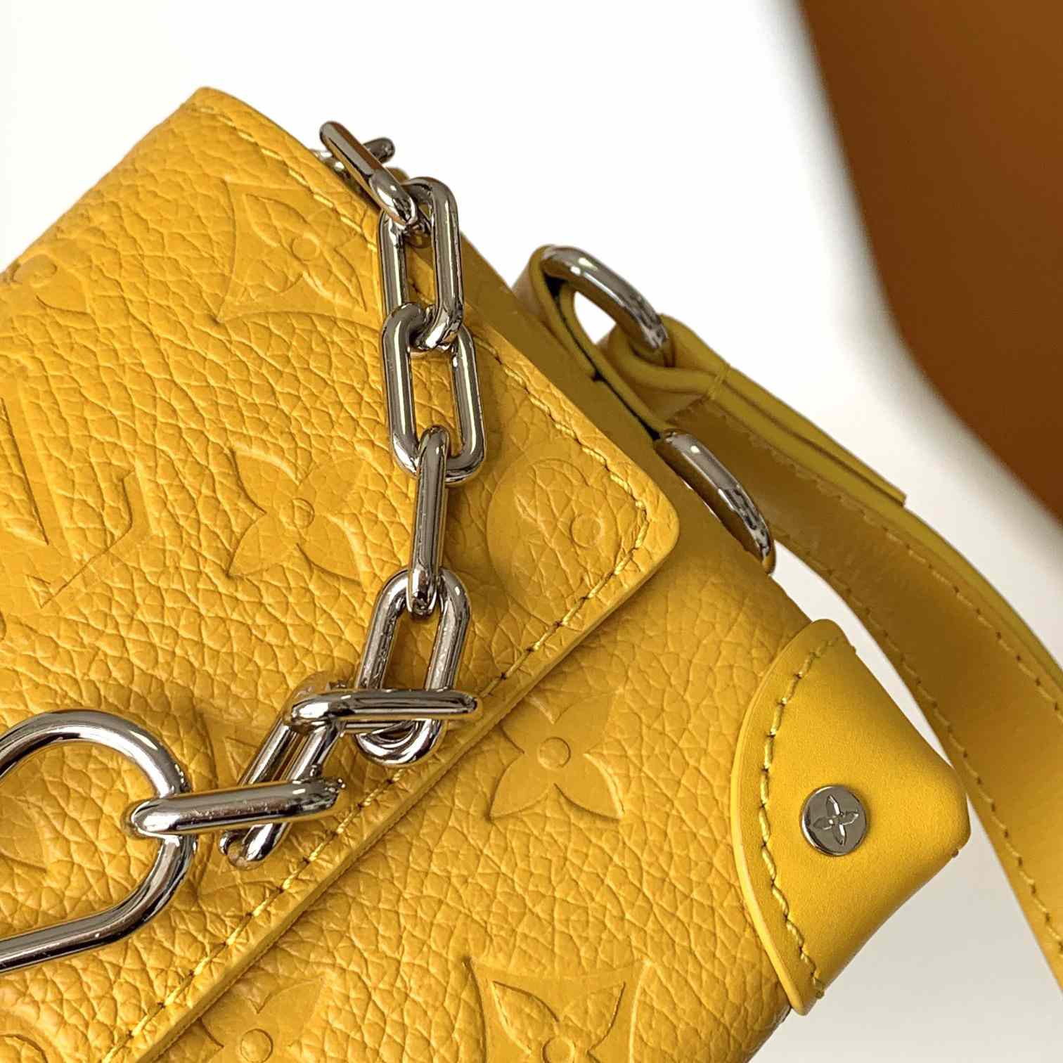Louis Vuitton Steamer Wearable Wallet     M82917 - PerfectKickZ